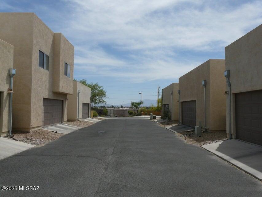 Tucson, Arizona 85745, United States, 2 Bedrooms Bedrooms, ,2 BathroomsBathrooms,Residential,Active,172956