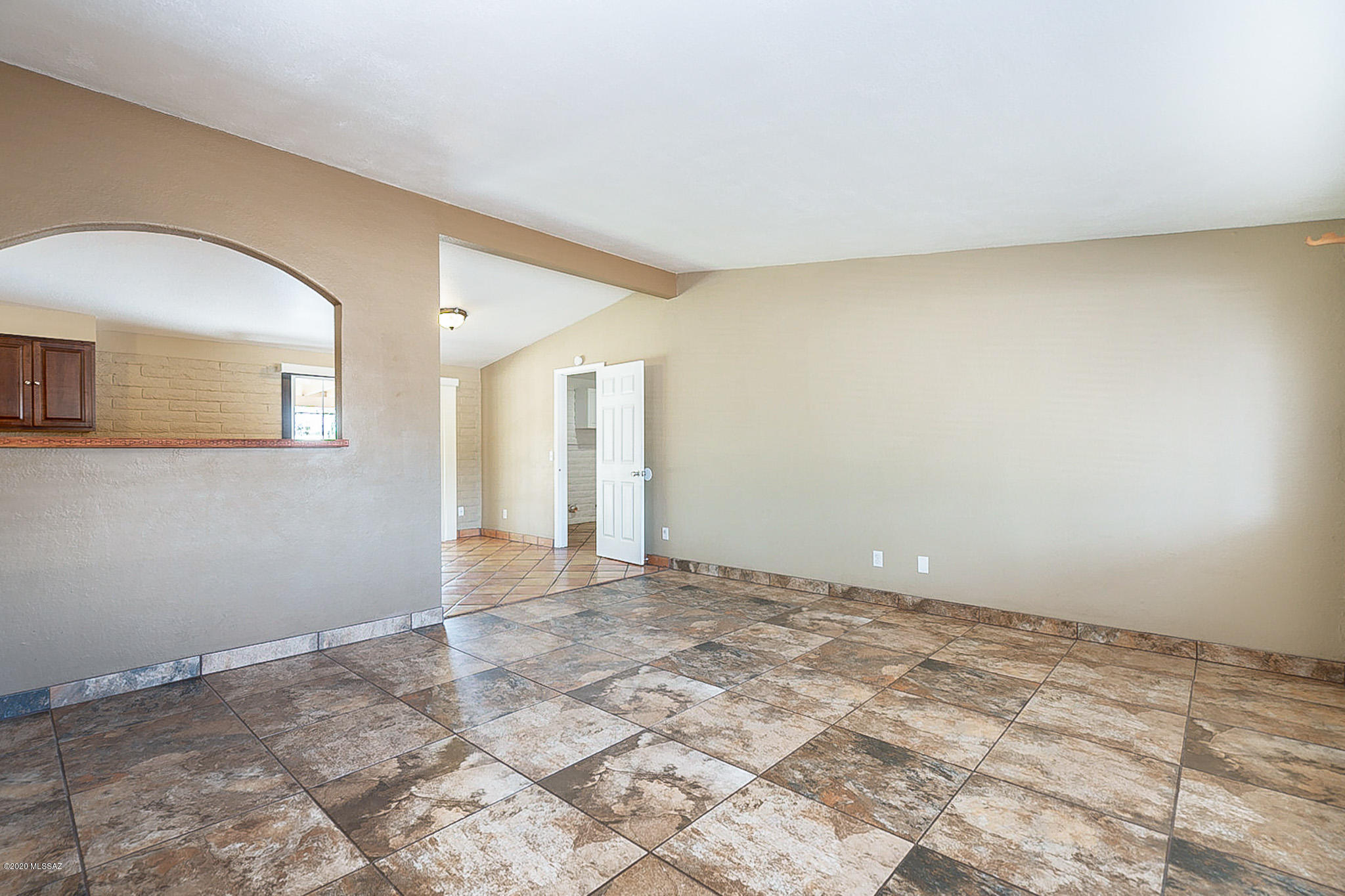 Casas Adobes Estates (448-465) - Residential Lease