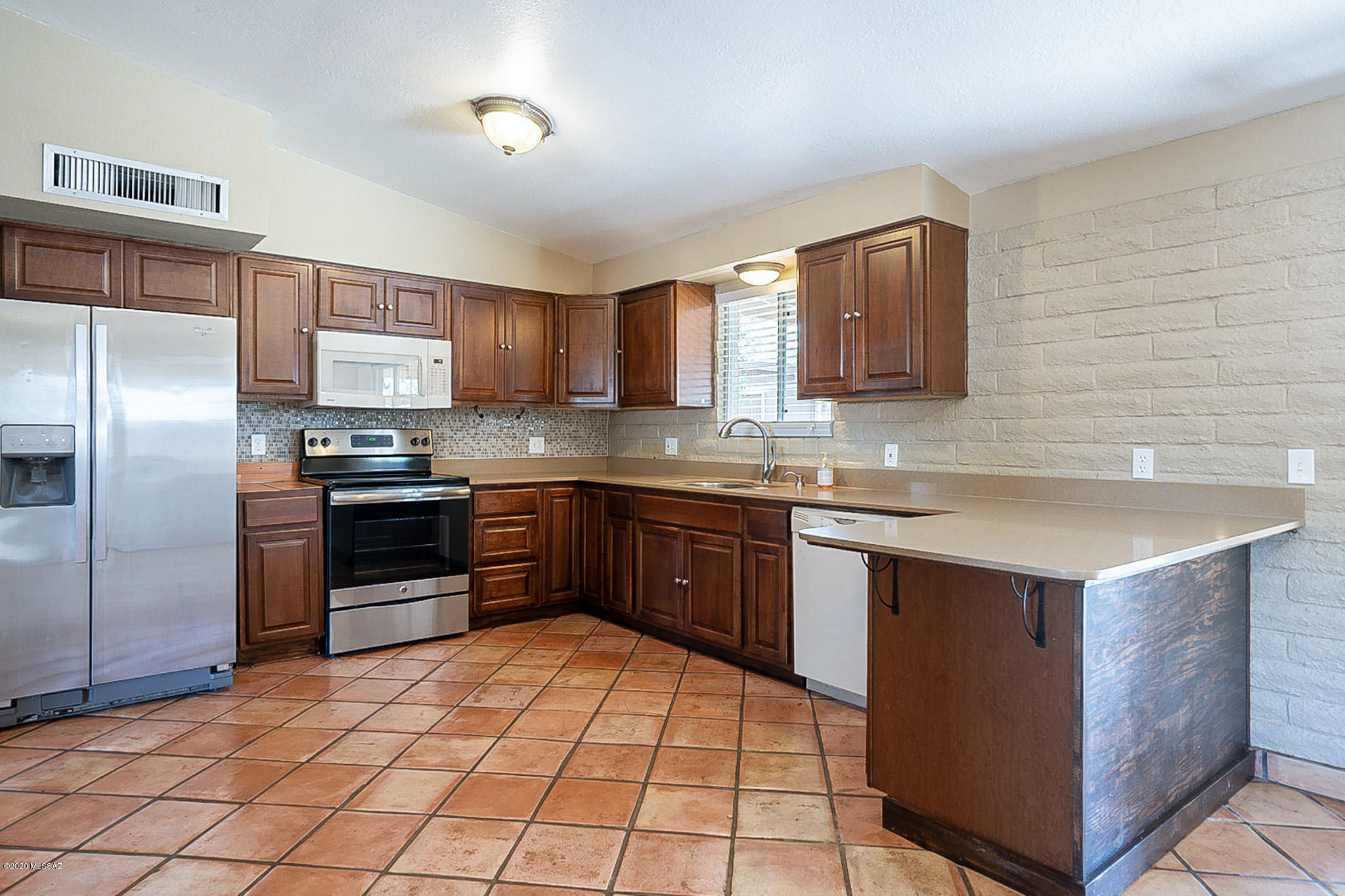 Casas Adobes Estates (448-465) - Residential Lease