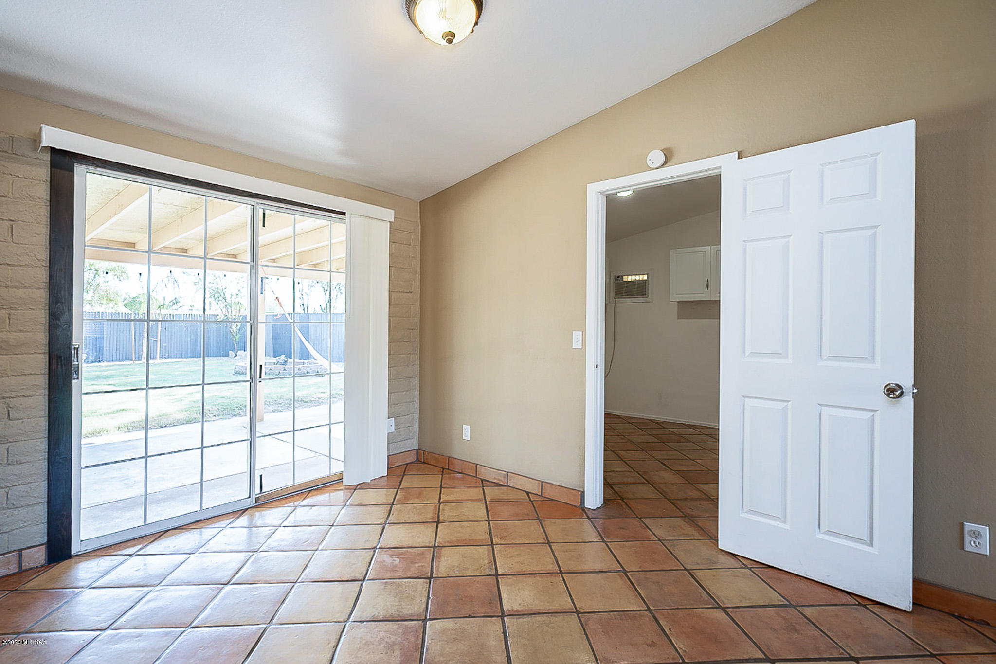 Casas Adobes Estates (448-465) - Residential Lease