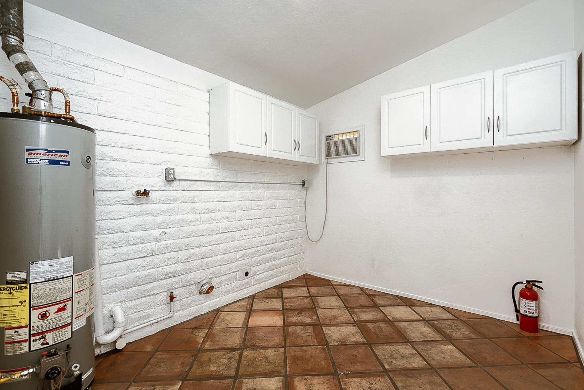 Casas Adobes Estates (448-465) - Residential Lease