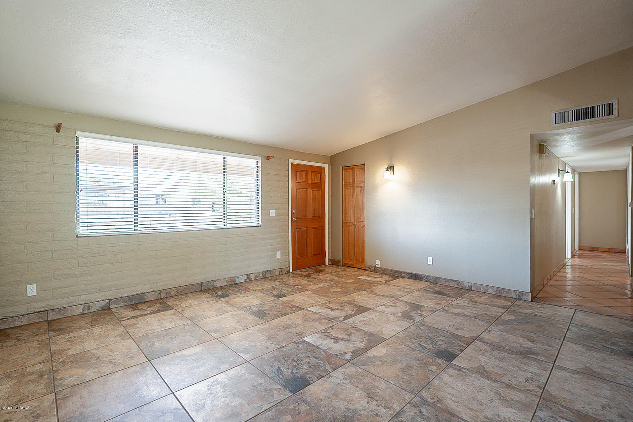 Casas Adobes Estates (448-465) - Residential Lease