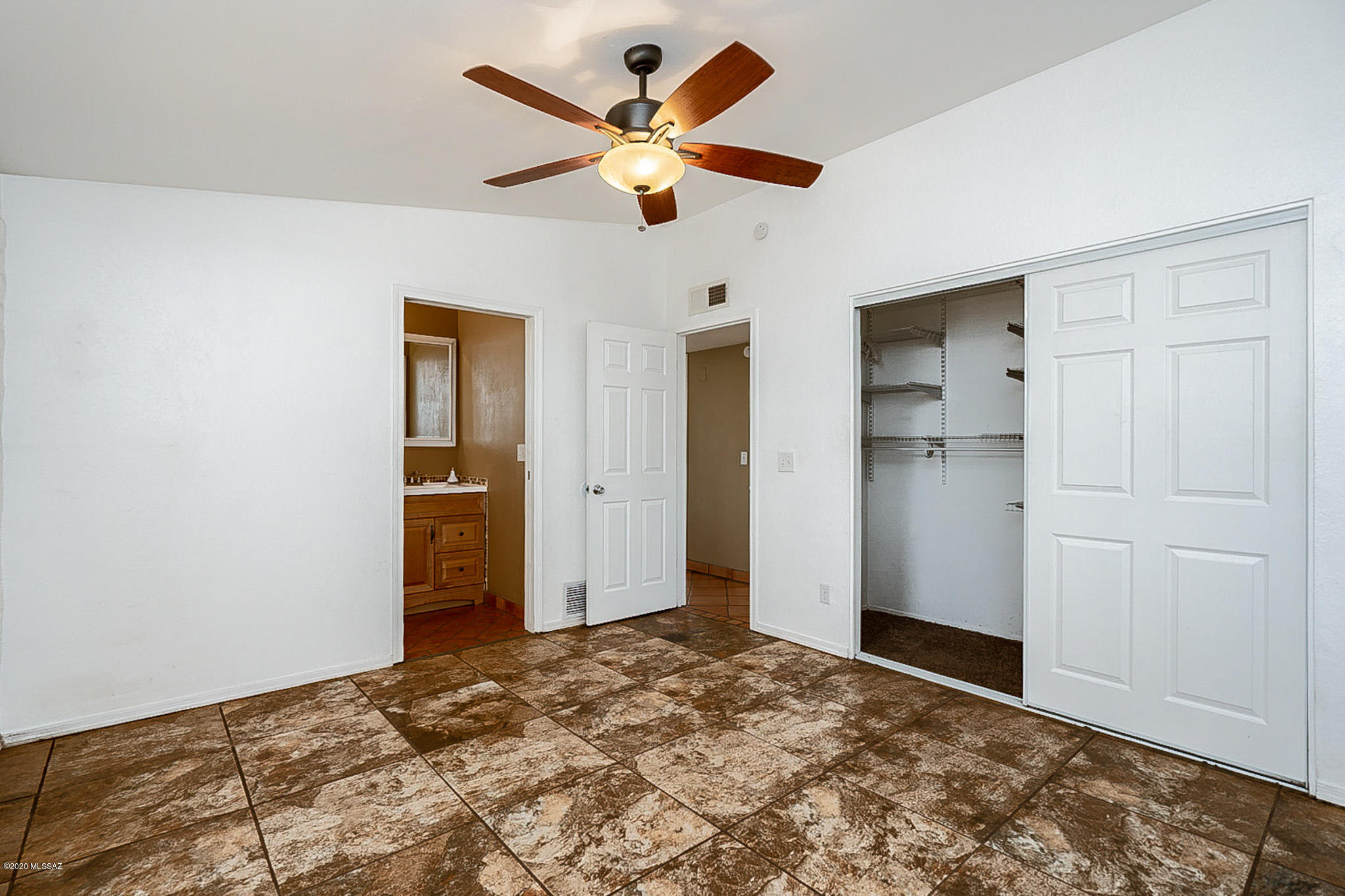Casas Adobes Estates (448-465) - Residential Lease