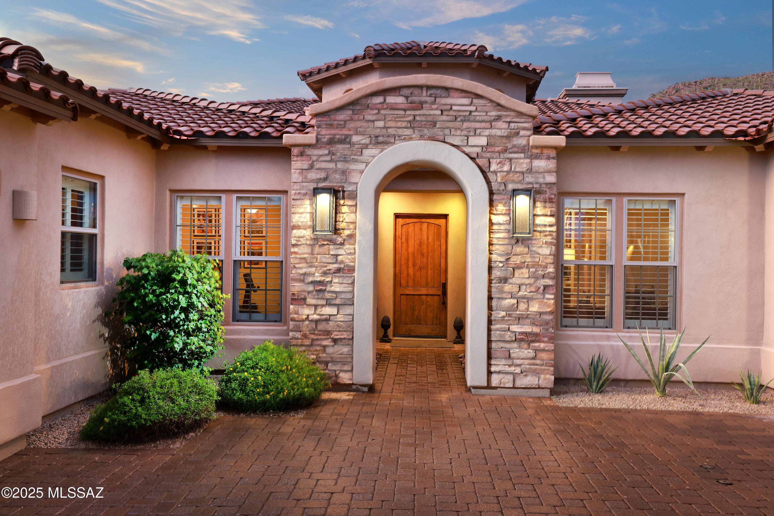 14192 N Sunset Gallery Drive