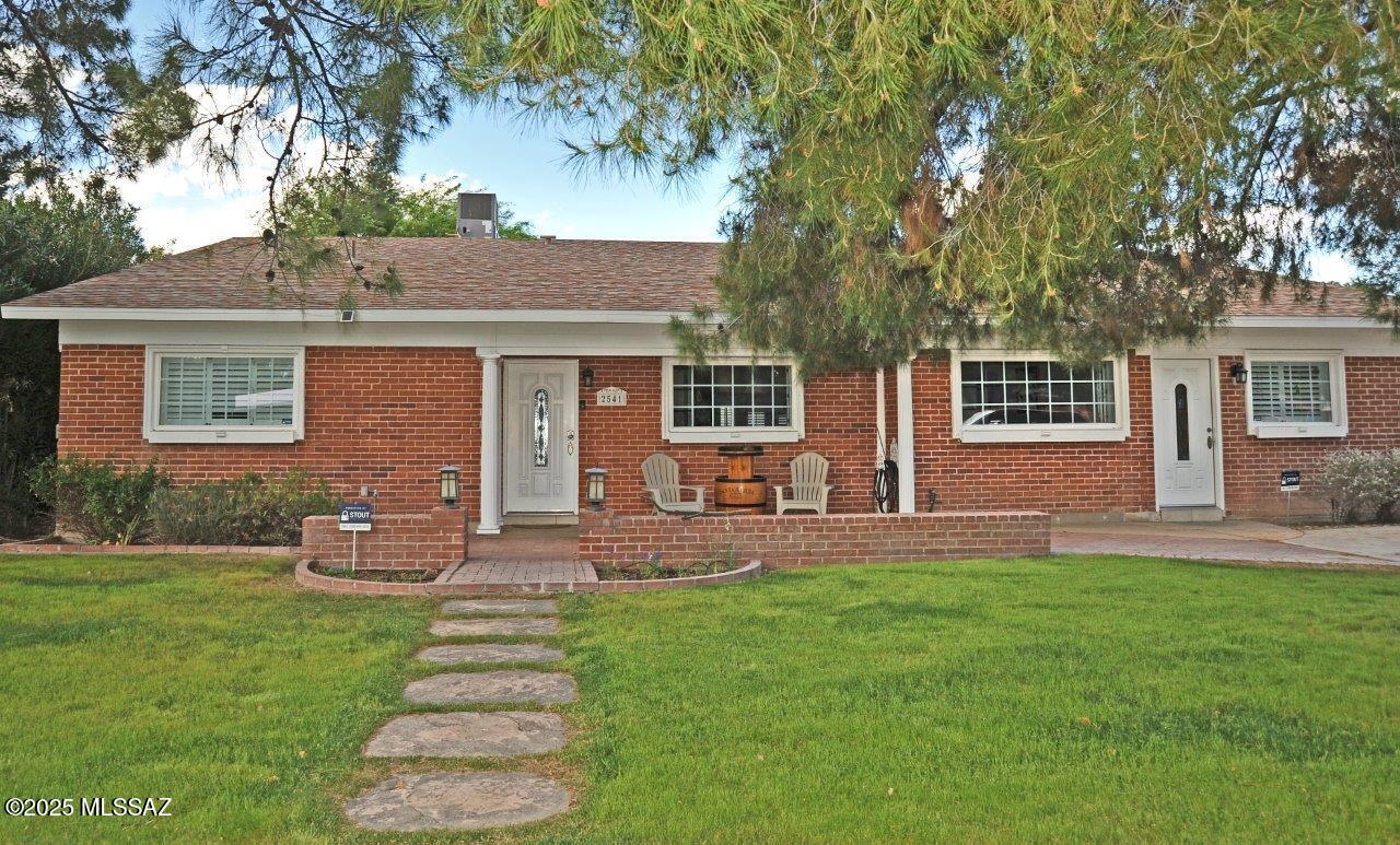 2541 E Kleindale Road