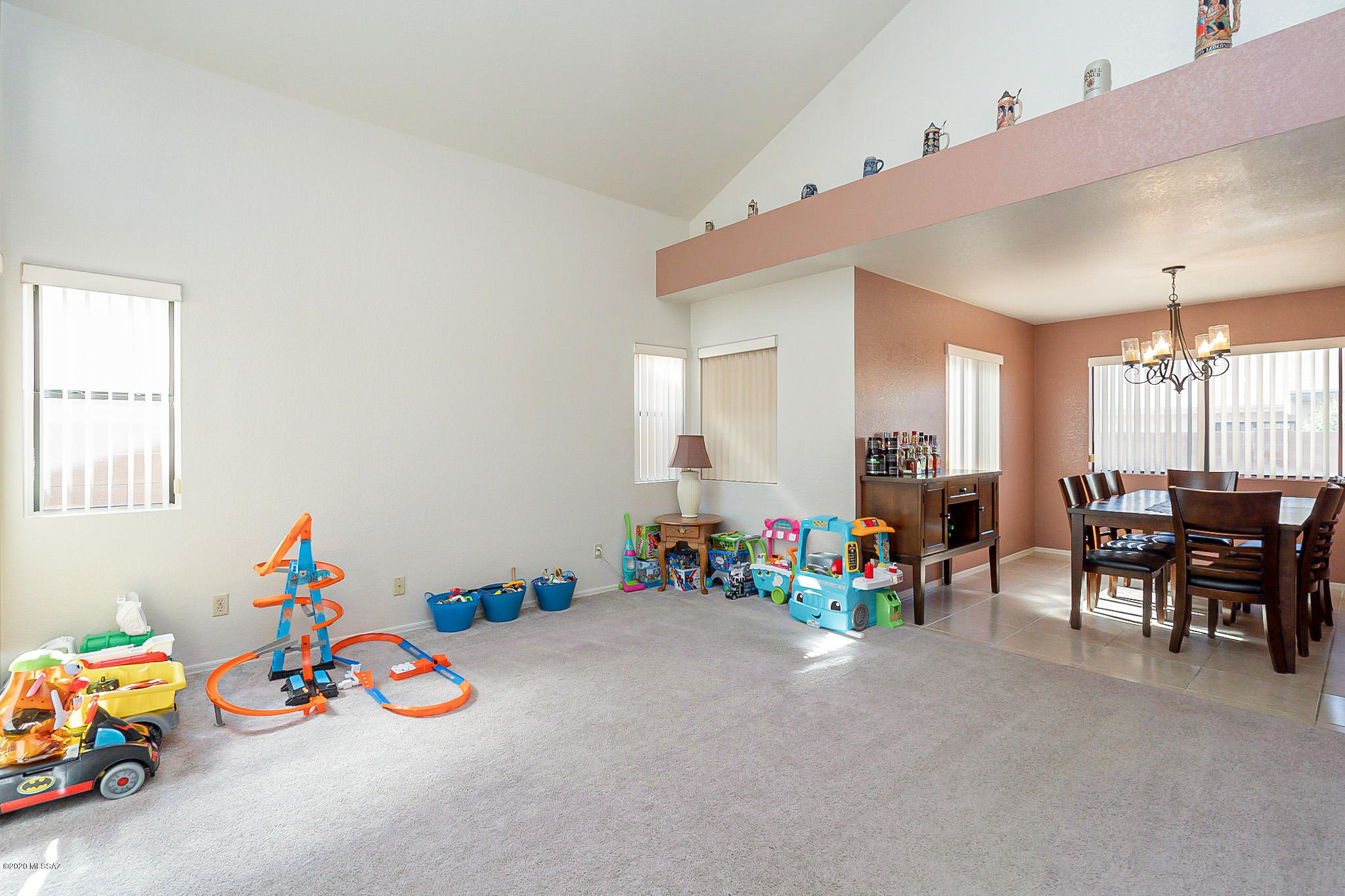 Country Club(1-221) - Residential