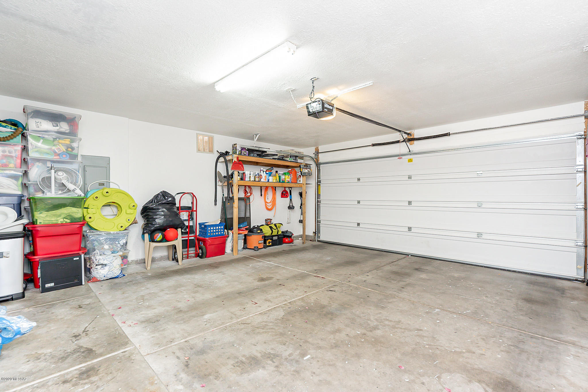 Country Club(1-221) - Residential