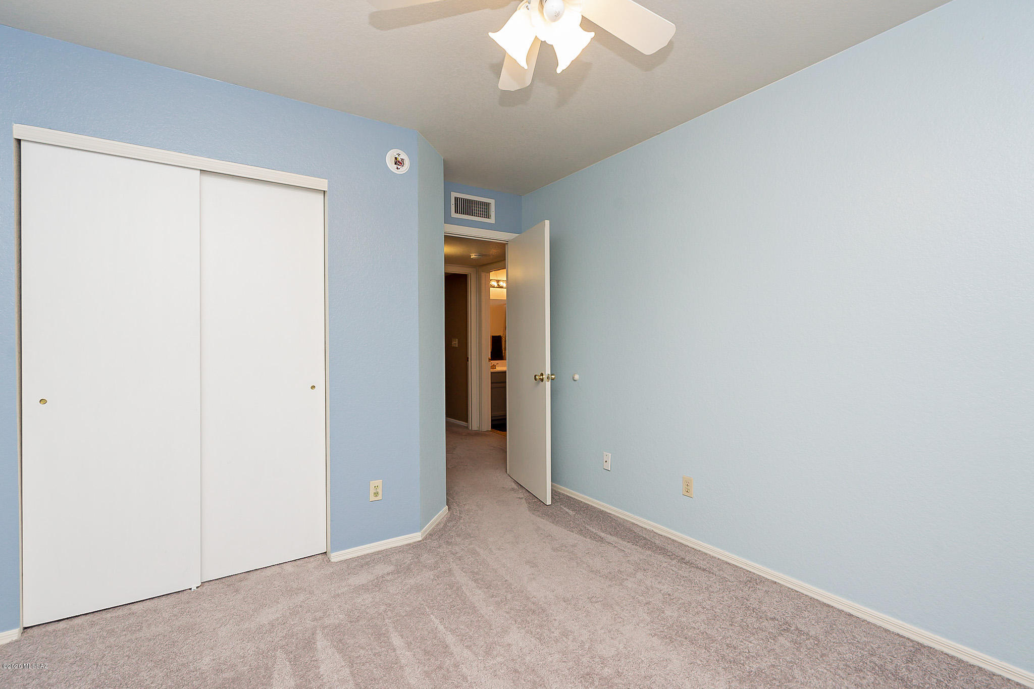 Country Club(1-221) - Residential