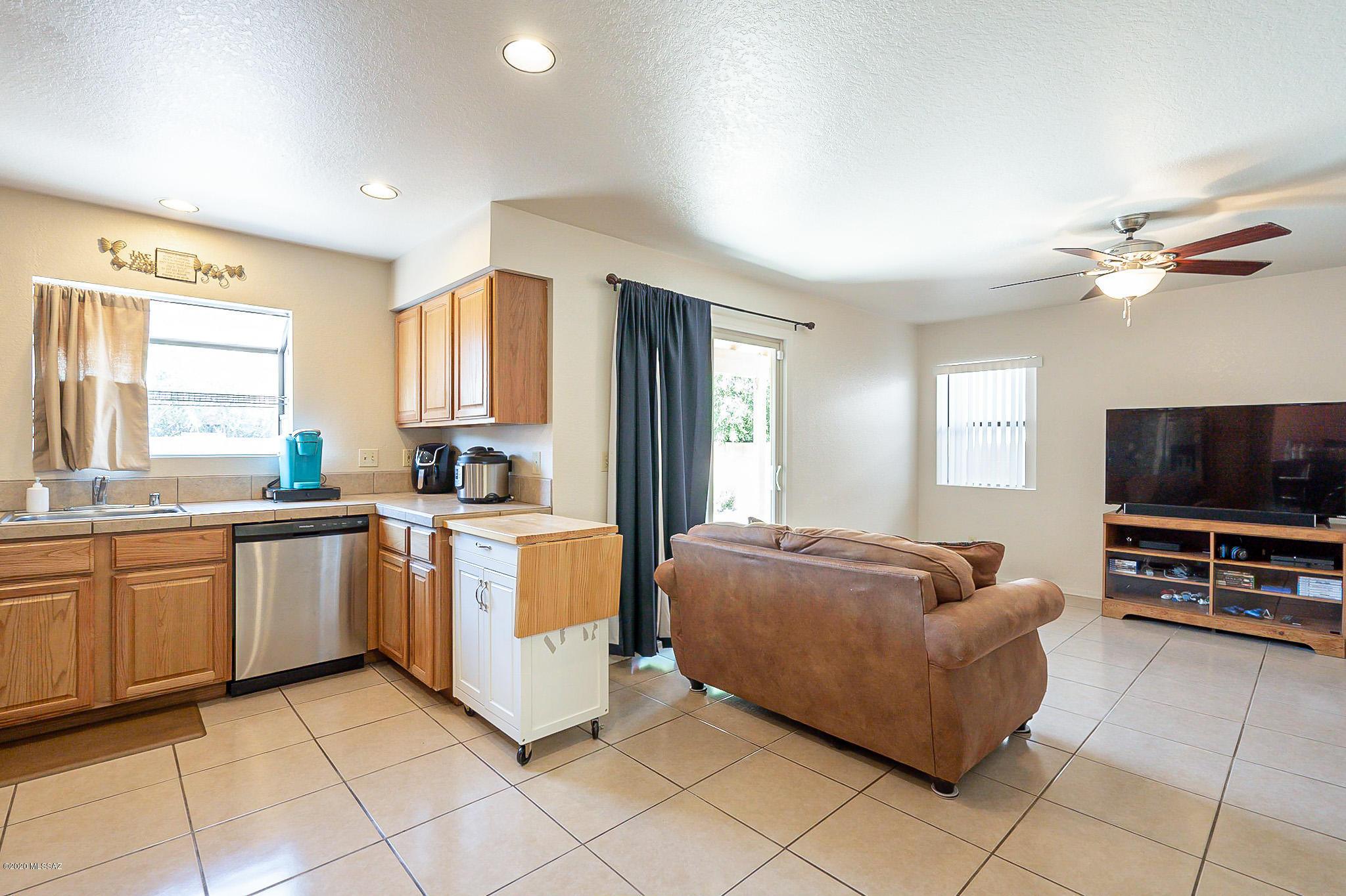Country Club(1-221) - Residential
