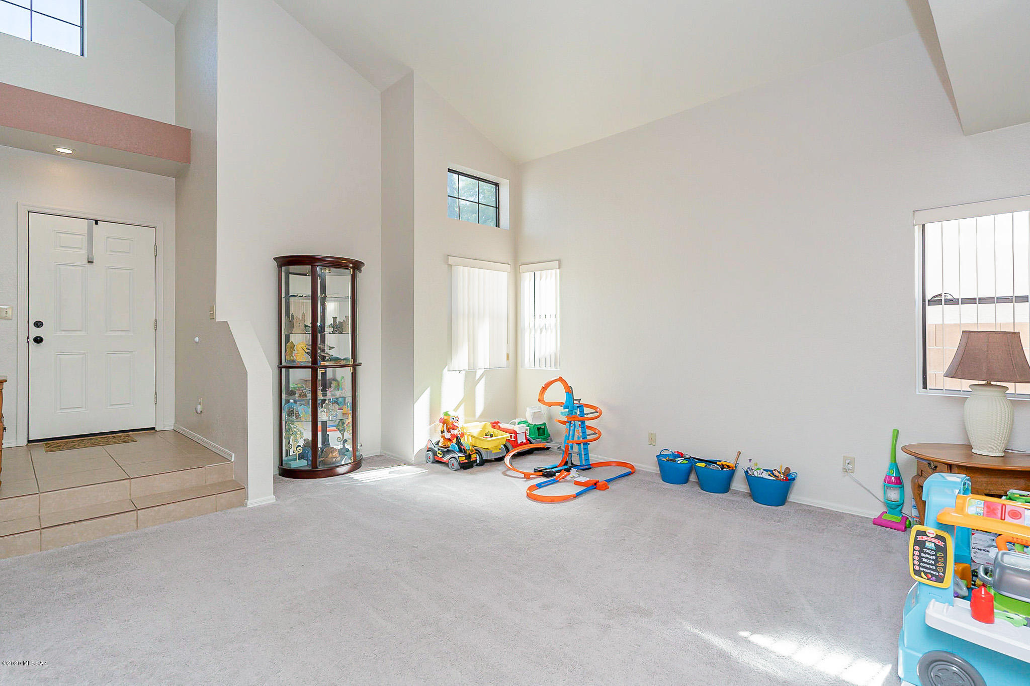 Country Club(1-221) - Residential