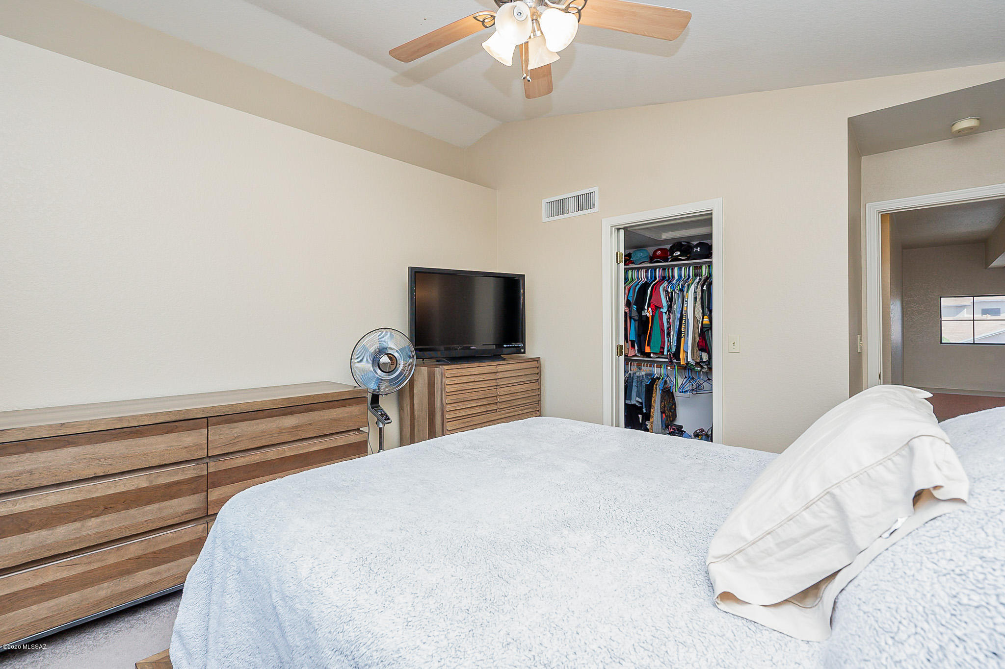 Country Club(1-221) - Residential