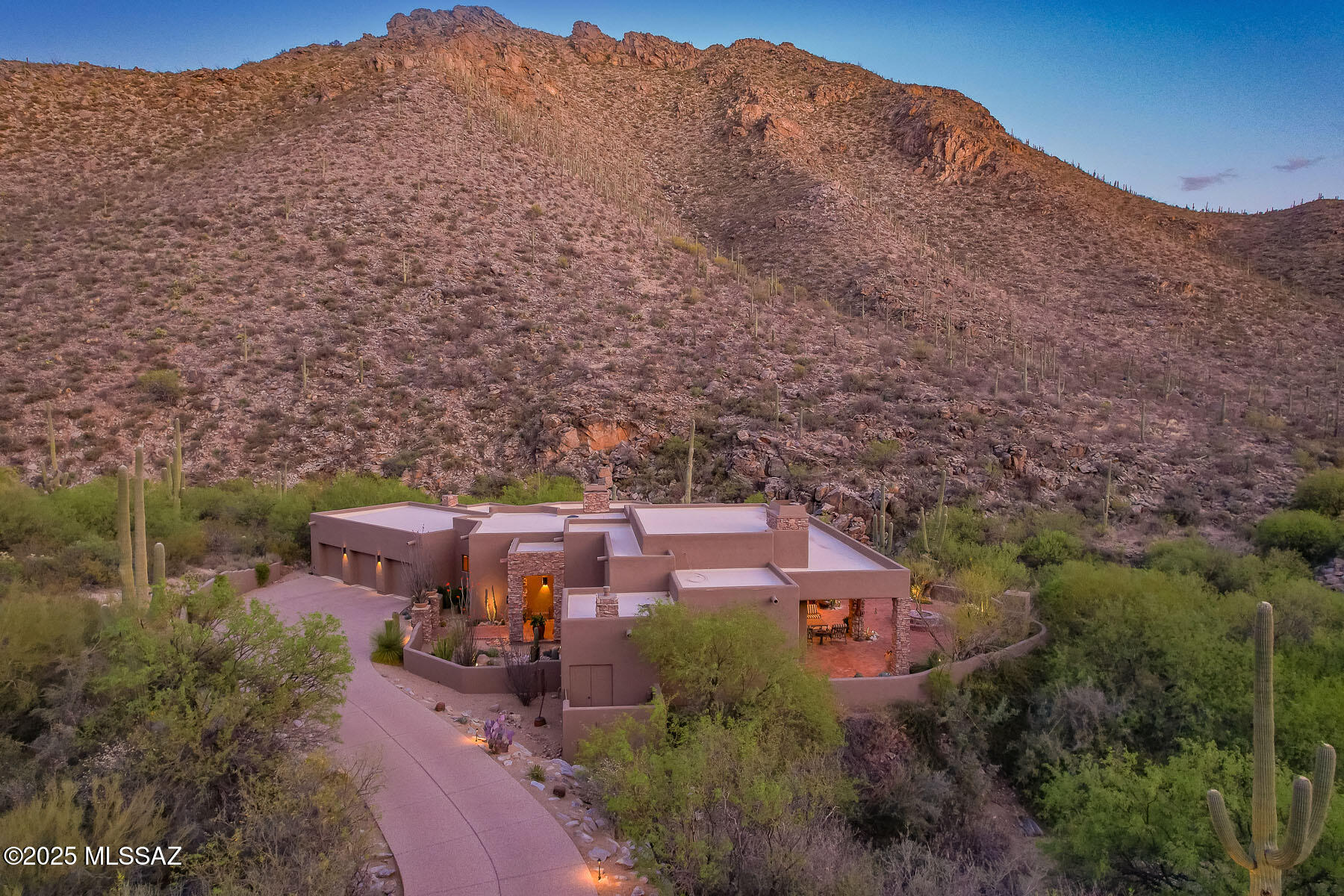 14822 N Dove Canyon Pass