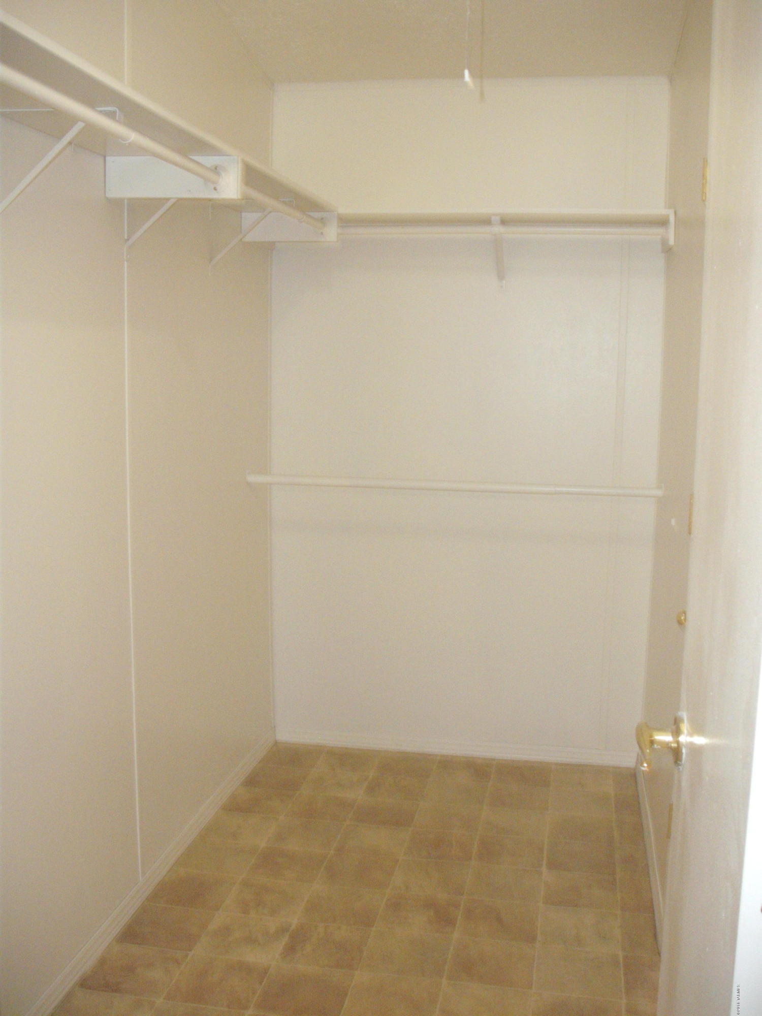 Mission Circle (1-29) - Residential