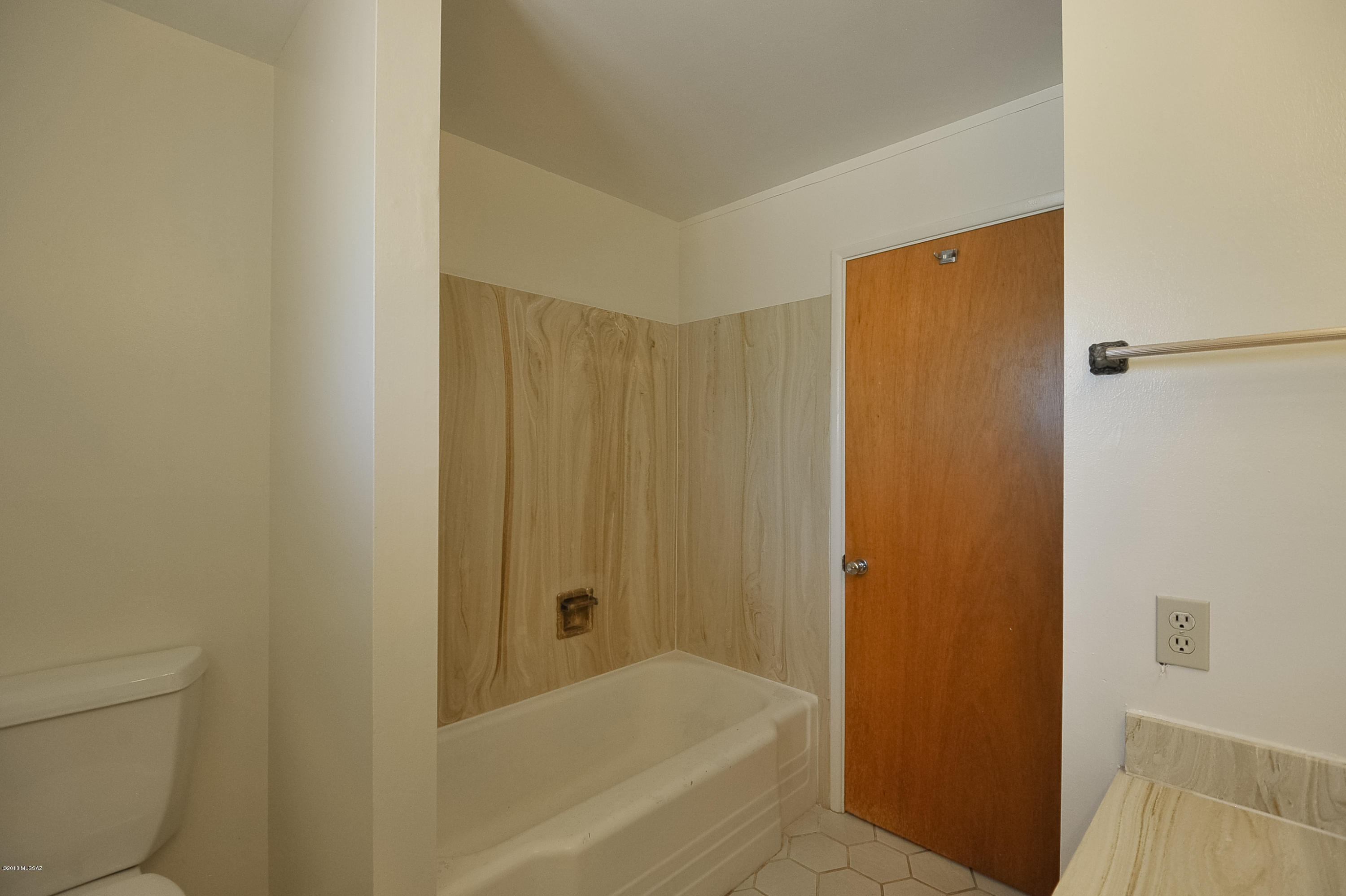 Orange Grove Park(1-35) - Residential Lease