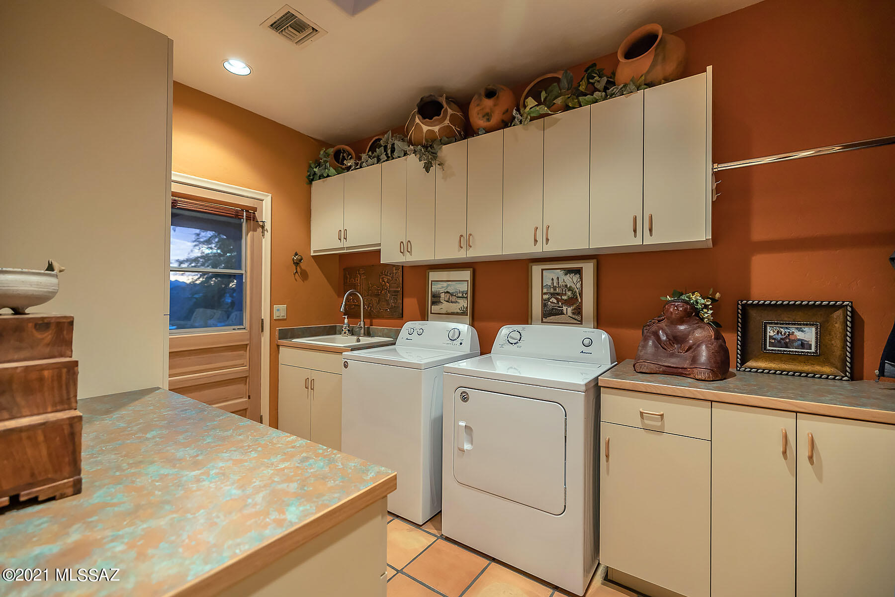 Sunset Hills Estates (2-18) - Residential