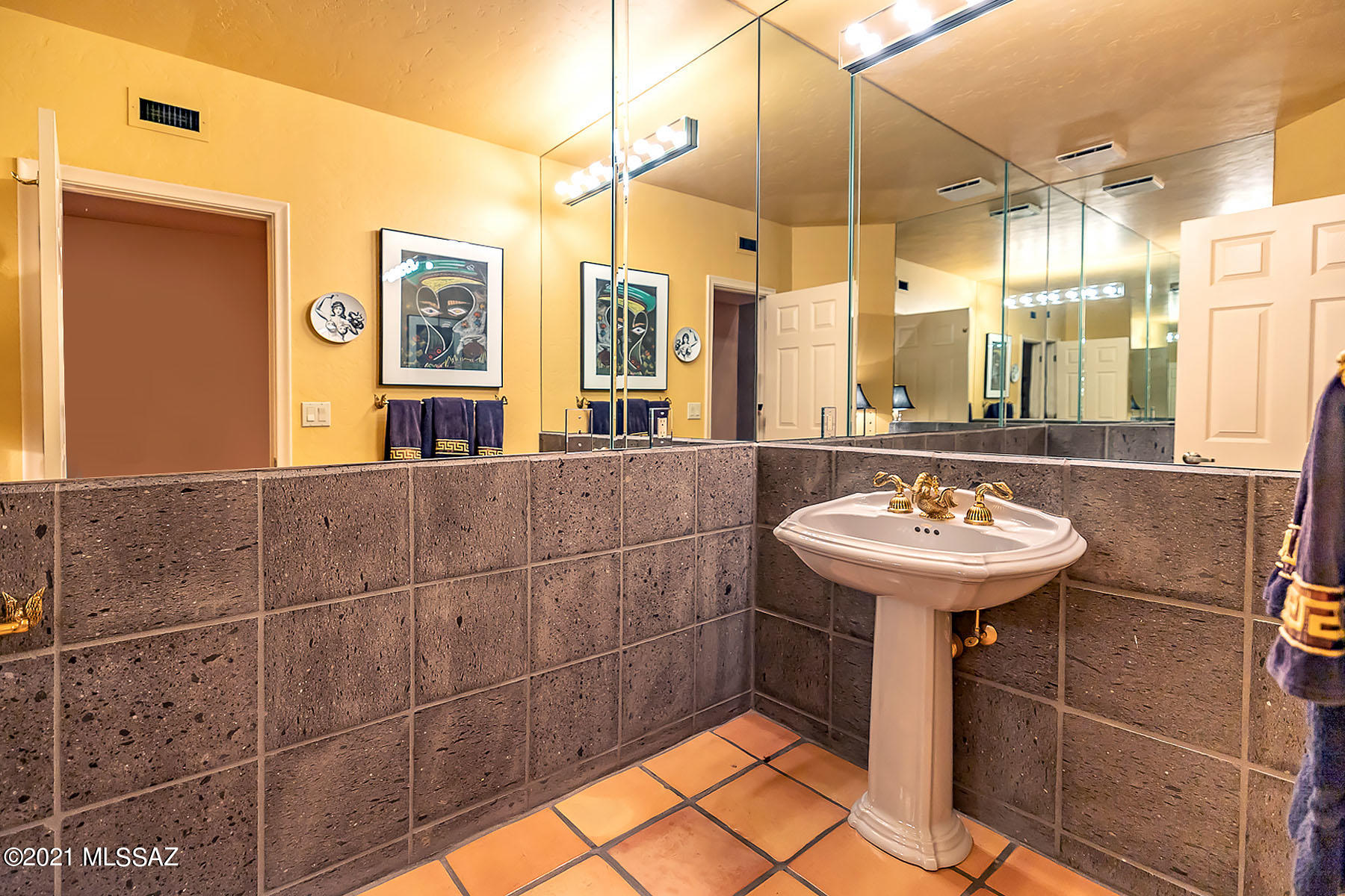 Sunset Hills Estates (2-18) - Residential