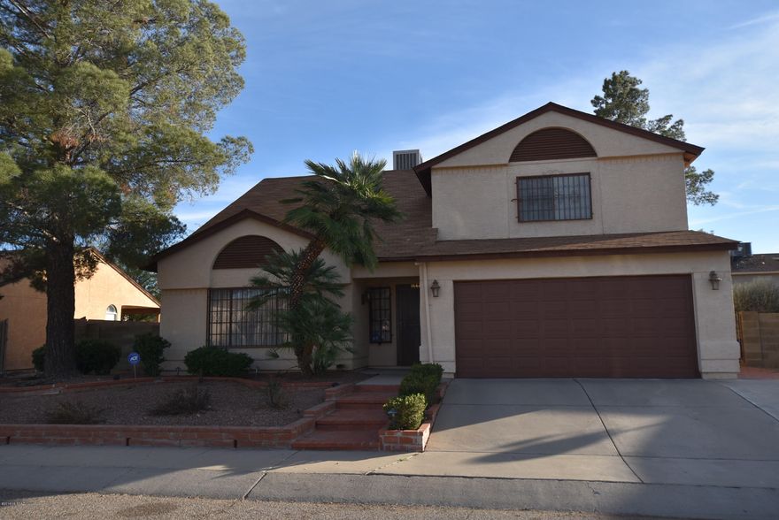 Spacious 4 bedroom 2 1/2 bath, 2 story home with large yard and 2 car garage in Midvale Park. Formal living & dining room plus just off kitchen is a dining area and family room with fireplce.  Covered patio and low care yard.