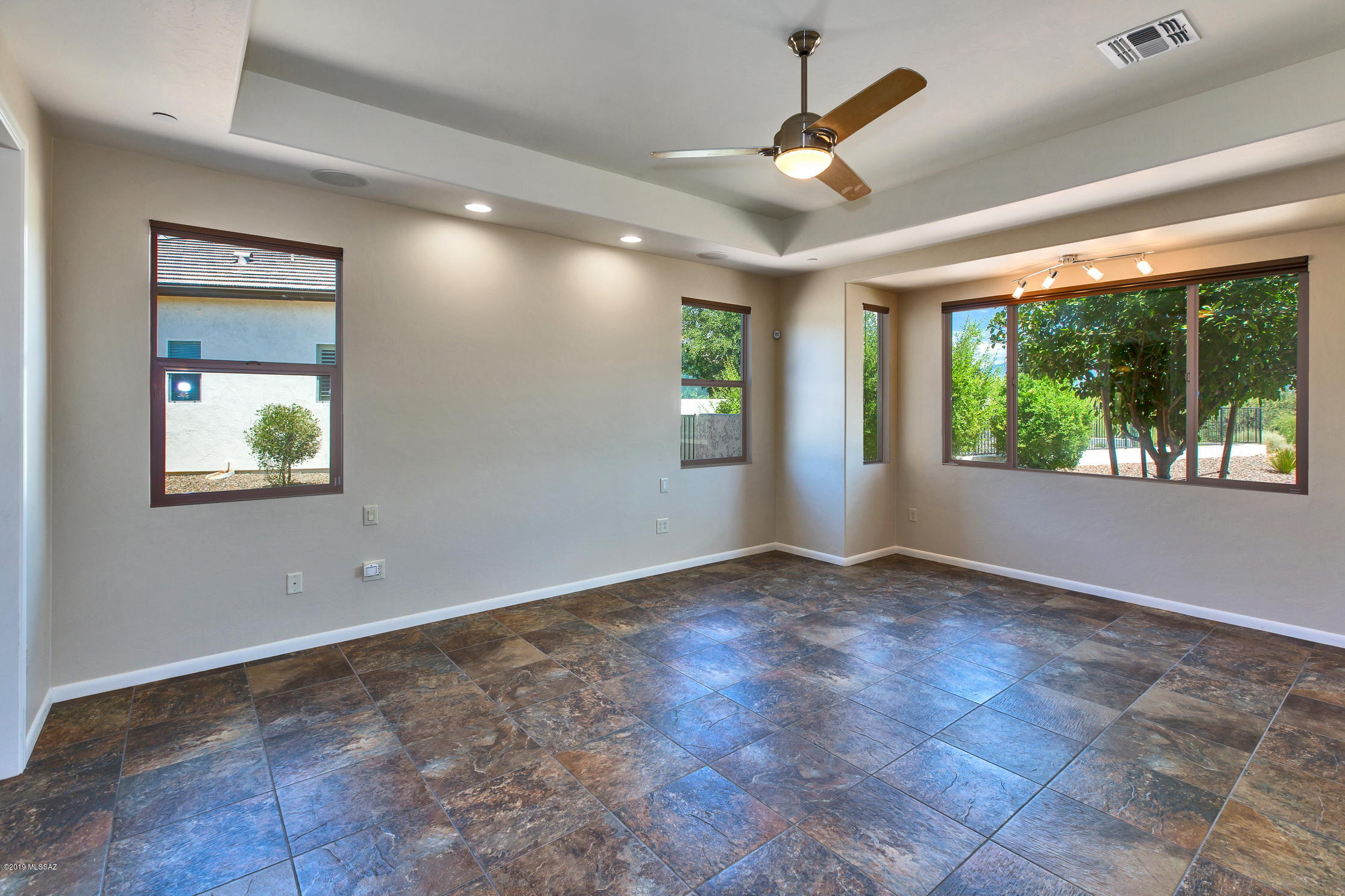 Saddlebrooke Ranch - Residential