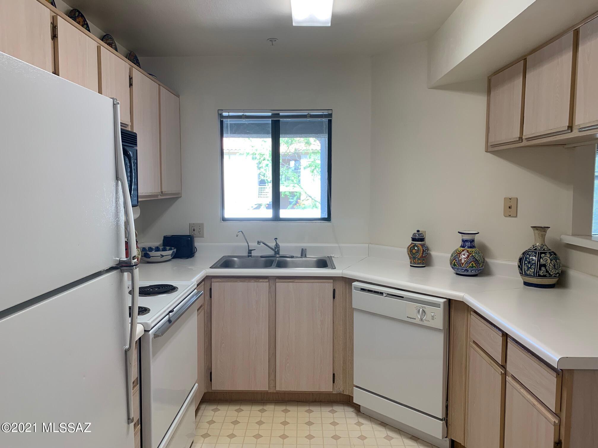 Veranda at Ventana Condominiums - Residential Lease