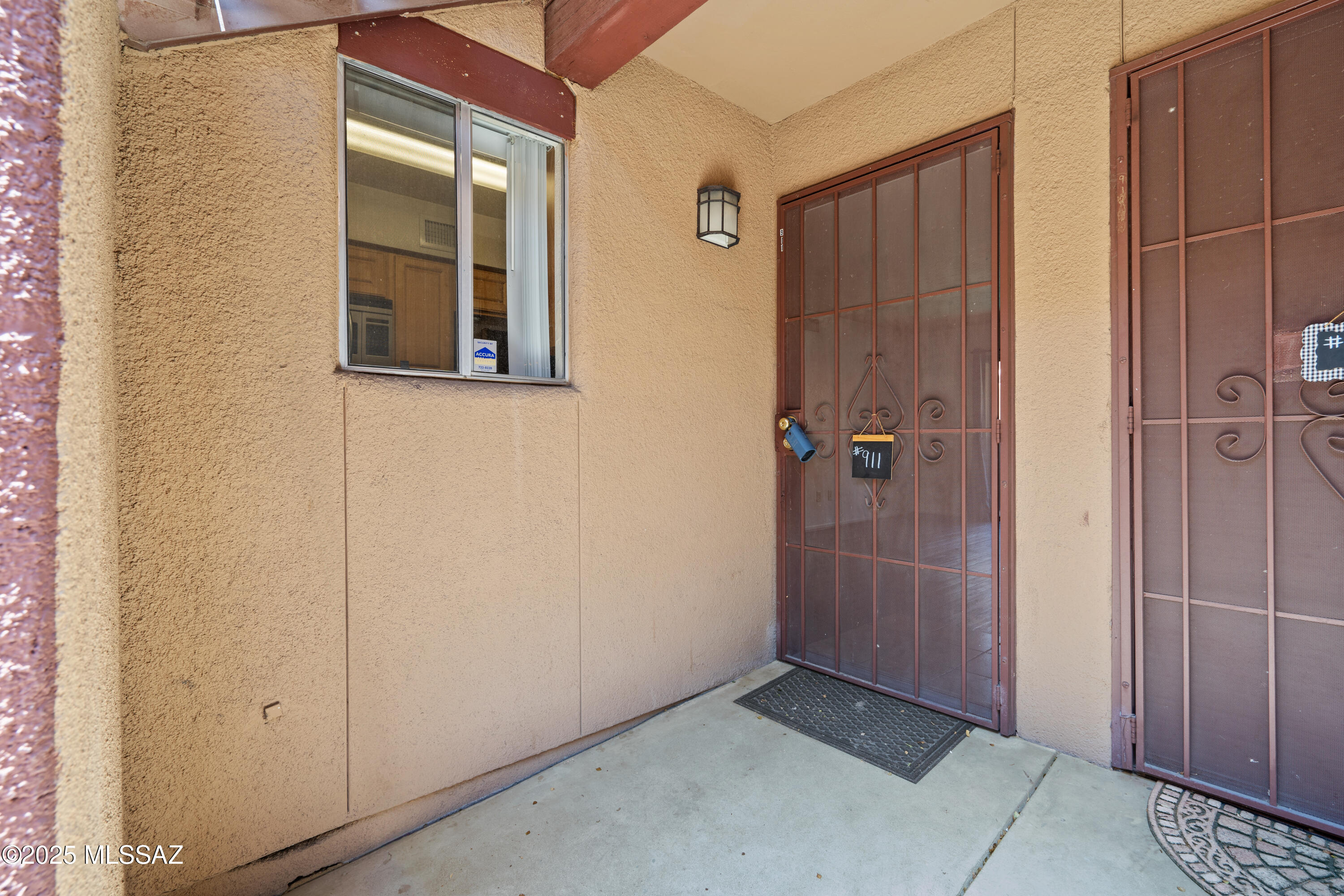 1810 E Blacklidge Drive APT 911