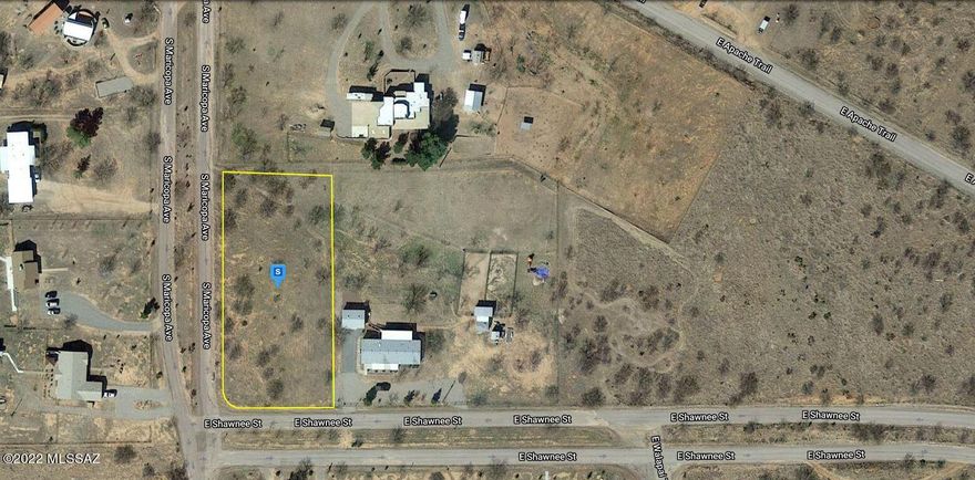 Now Available! 1+ acre property in the Six Ranchettes community provides you with beautiful views, a corner lot and paved roads. Residential lot will allow you to build your dream home plus more! No HOA and has access to public roads. Out of state investor. Buyer will be responsible to confirm utilities, details listed and any restrictions. Great investment property!
