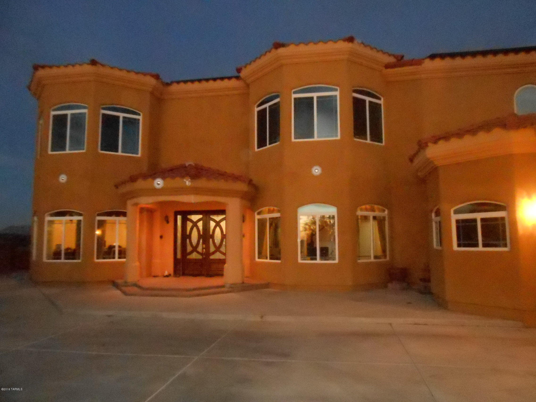 Tecolote De Oro (1-14) - Residential