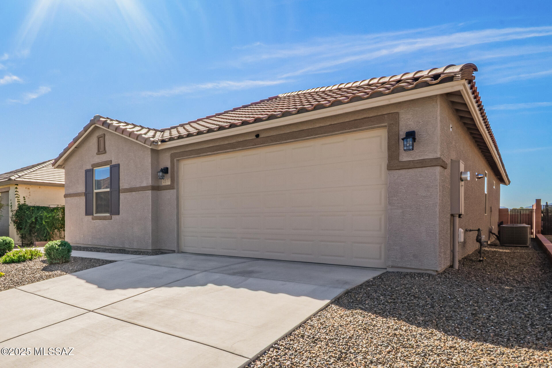 2177 W Desert Topaz Way