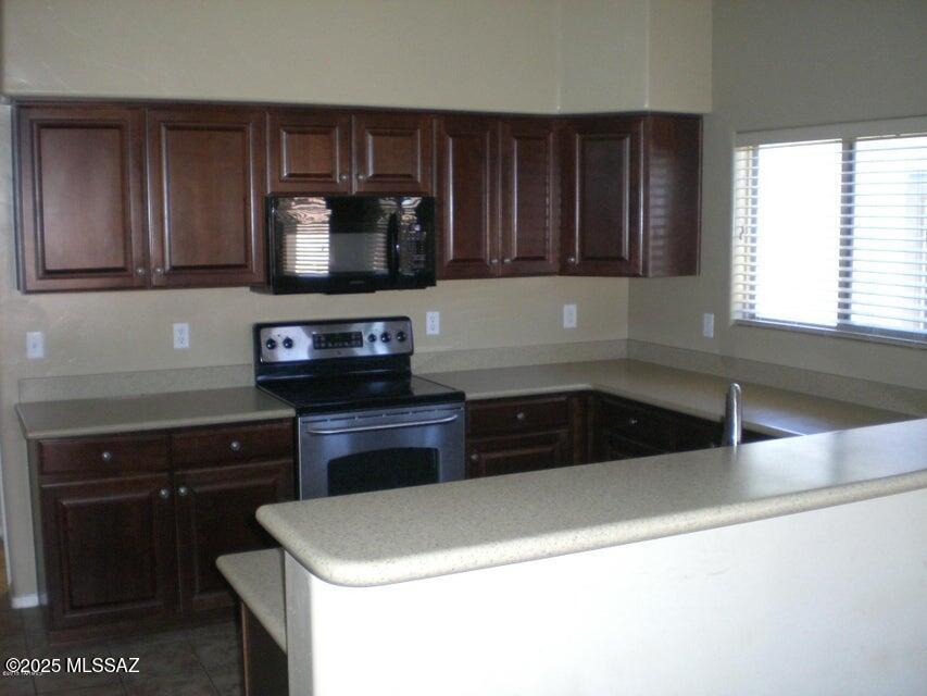 Tucson, Arizona 85756, United States, 3 Bedrooms Bedrooms, ,2 BathroomsBathrooms,Residential,Active,155543