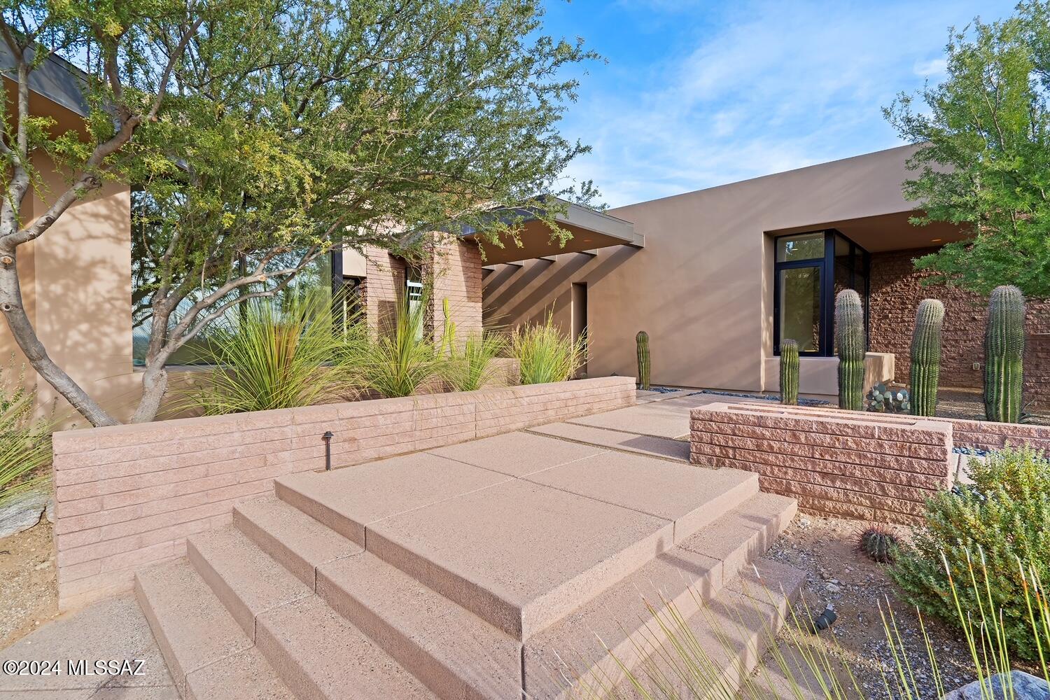 Sabino Mountain (1-290) - Residential