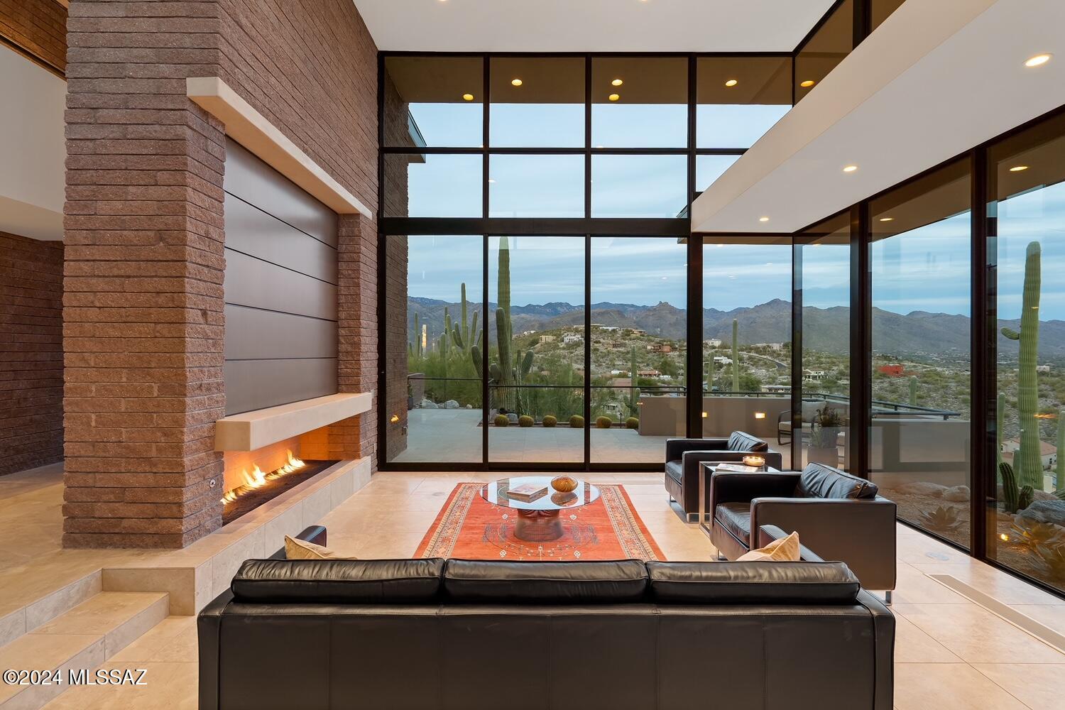 Sabino Mountain (1-290) - Residential