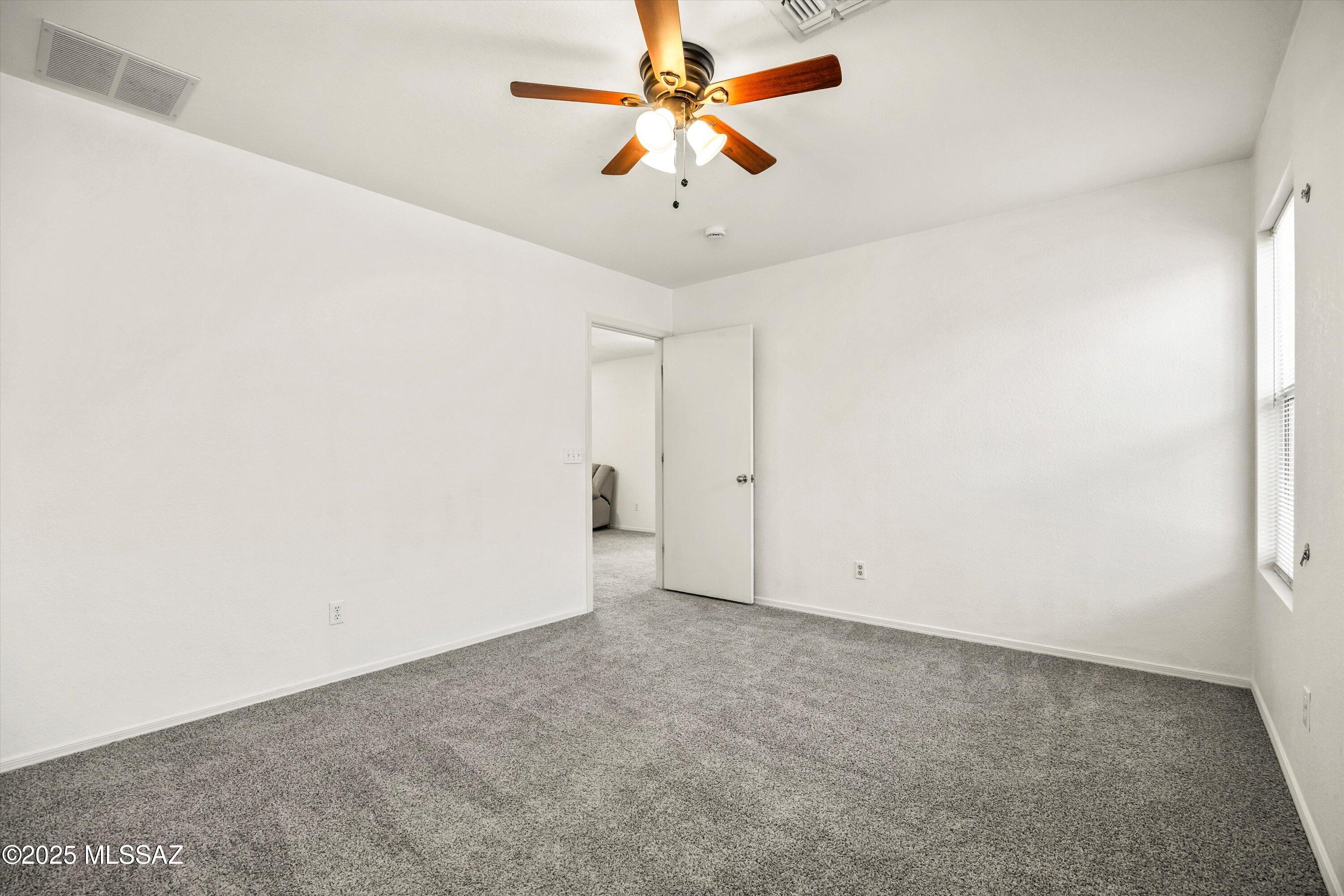 Paraiso (1-106) - Residential