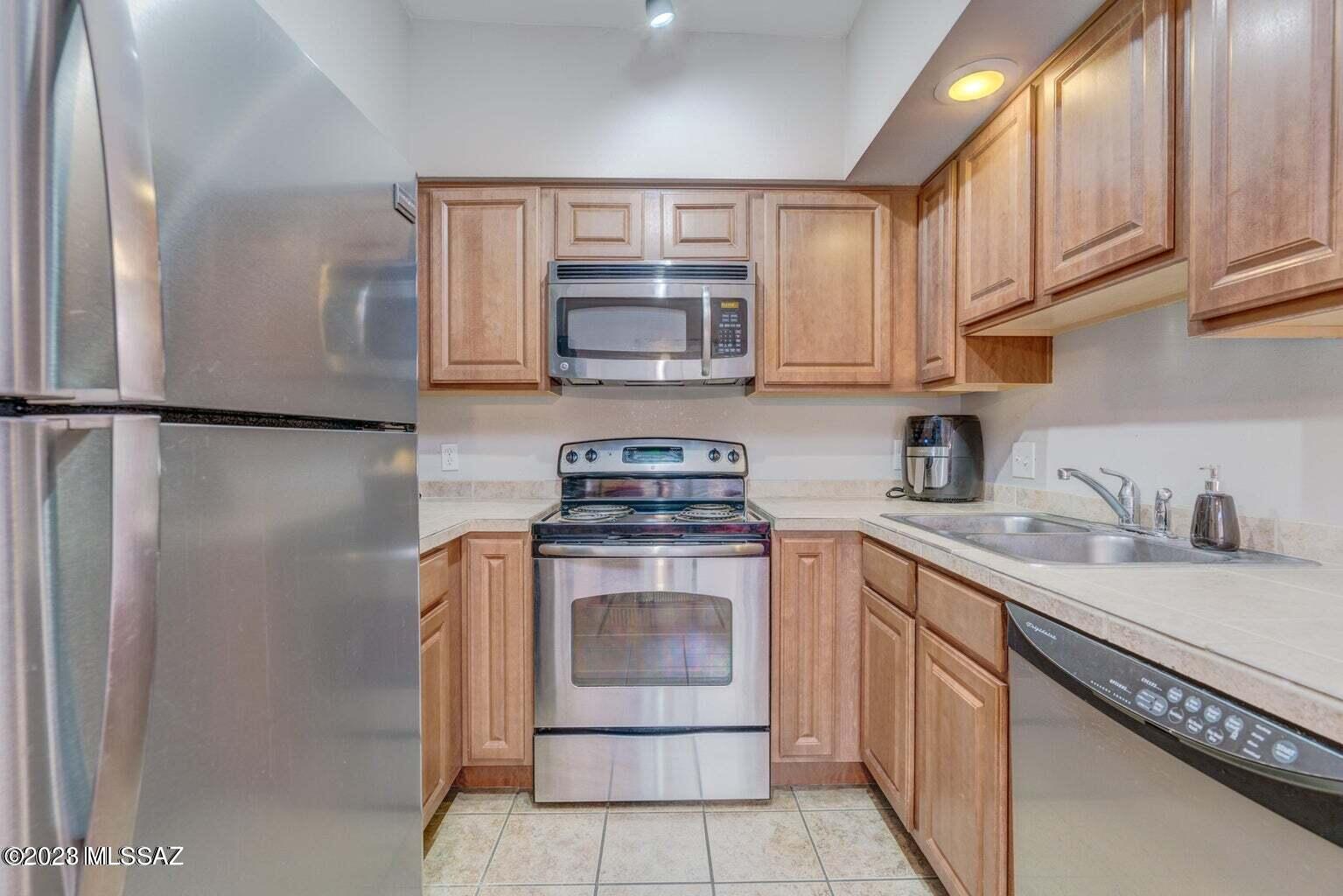 Casa Club Condominium - Residential Lease