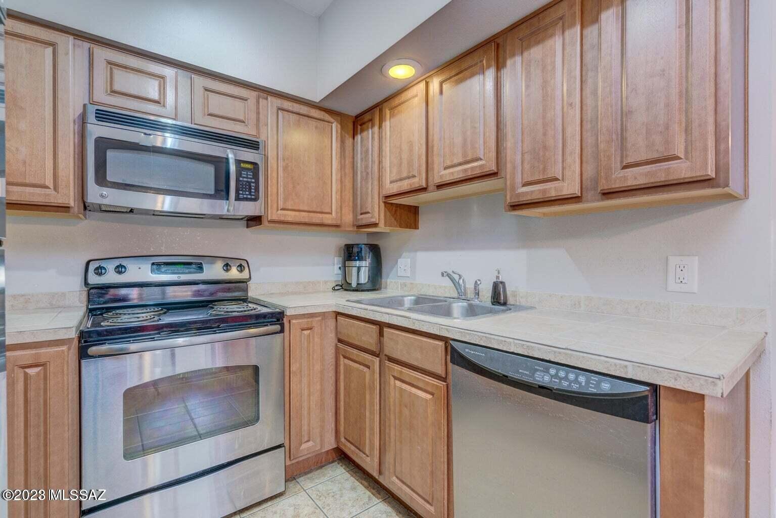 Casa Club Condominium - Residential Lease