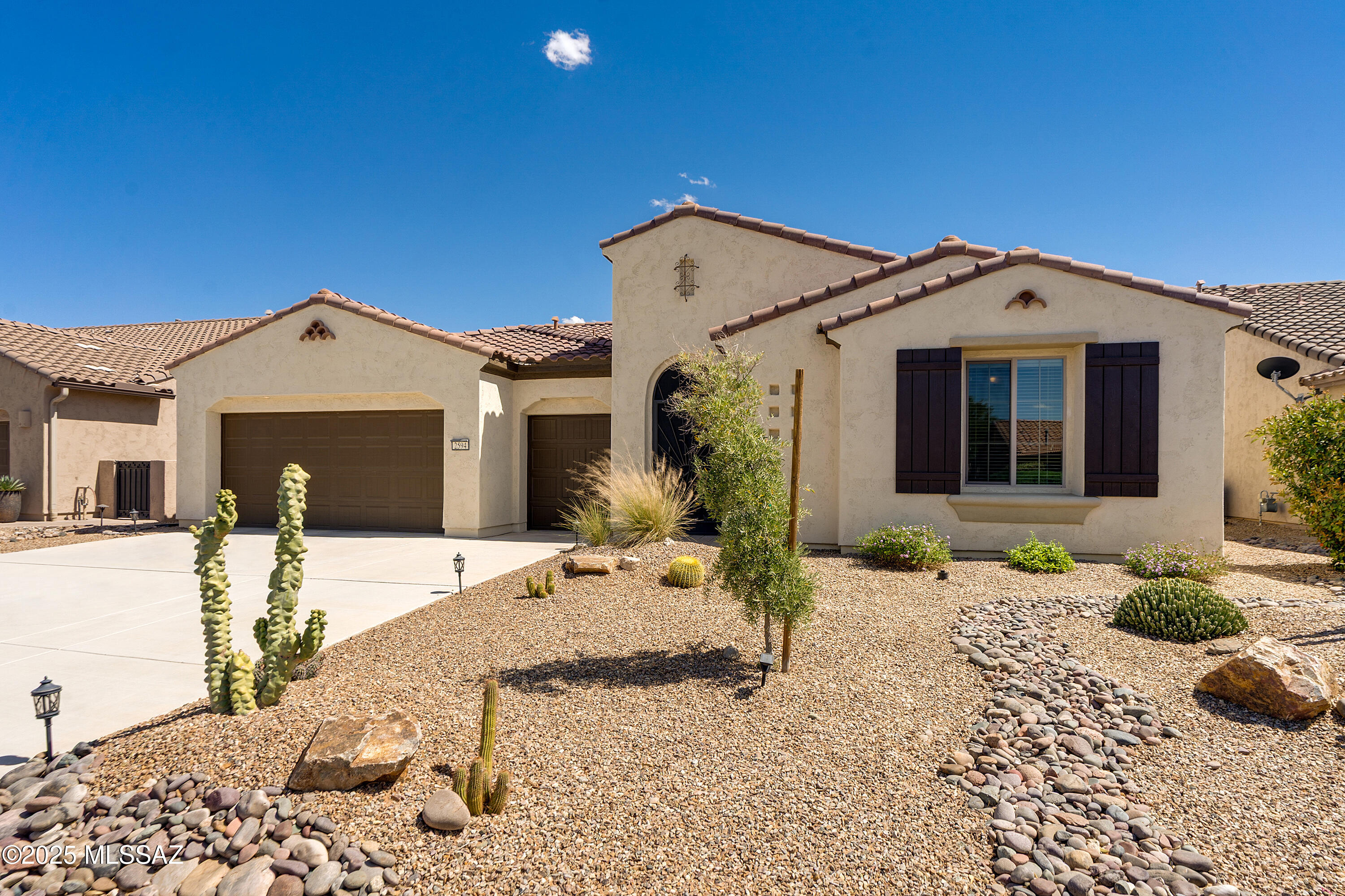 2594 E Keyes Court