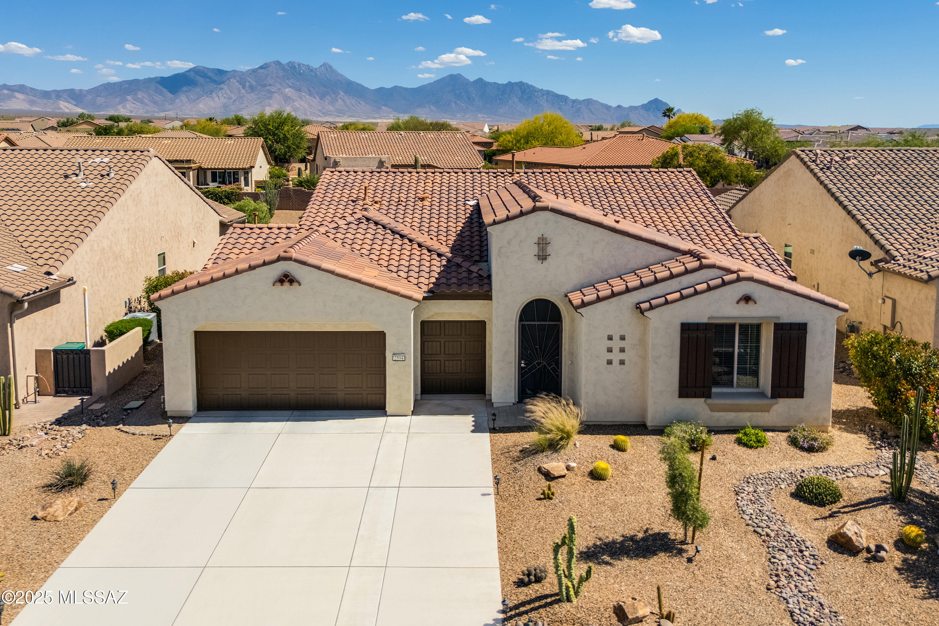 2594 E Keyes Court