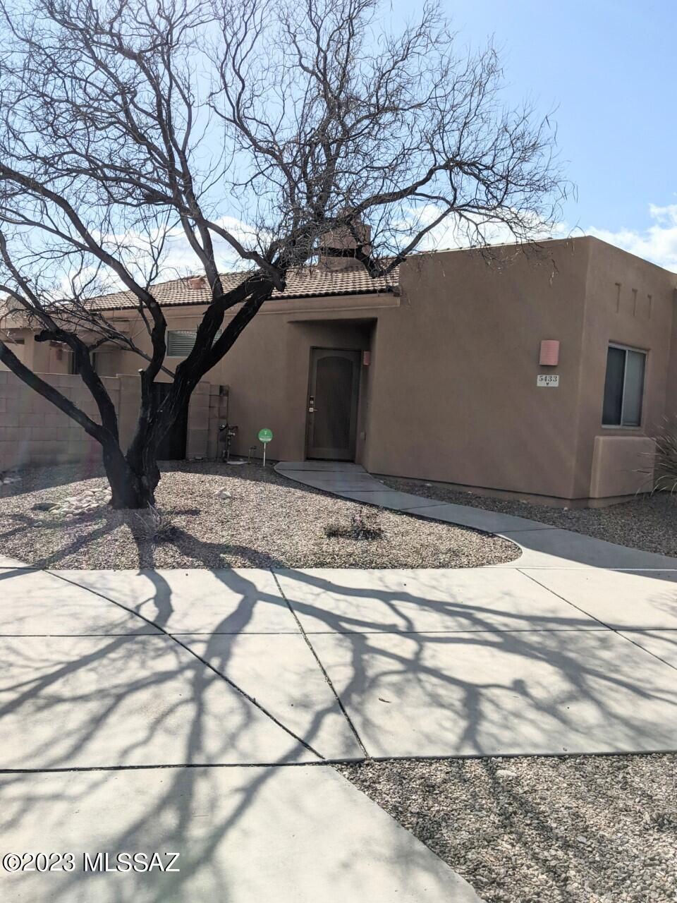 Riverside Crossing (1-133) - Residential Lease