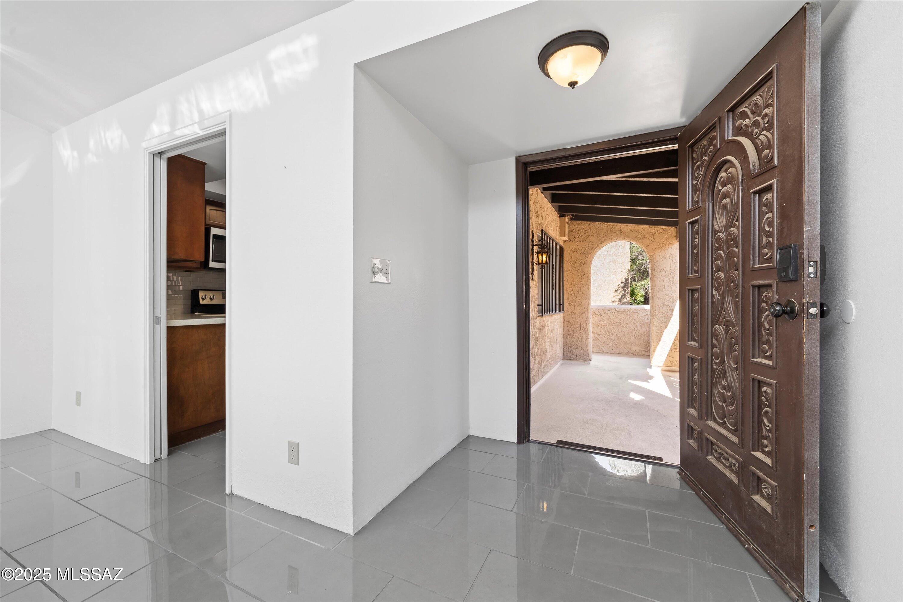 432 N Dodge Boulevard