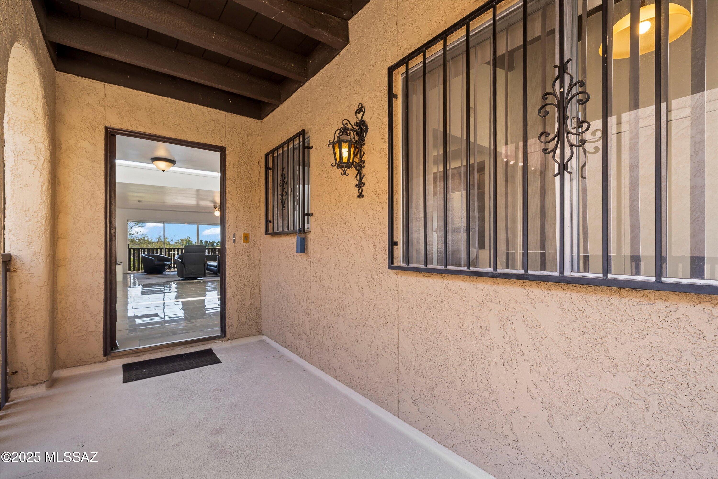 432 N Dodge Boulevard