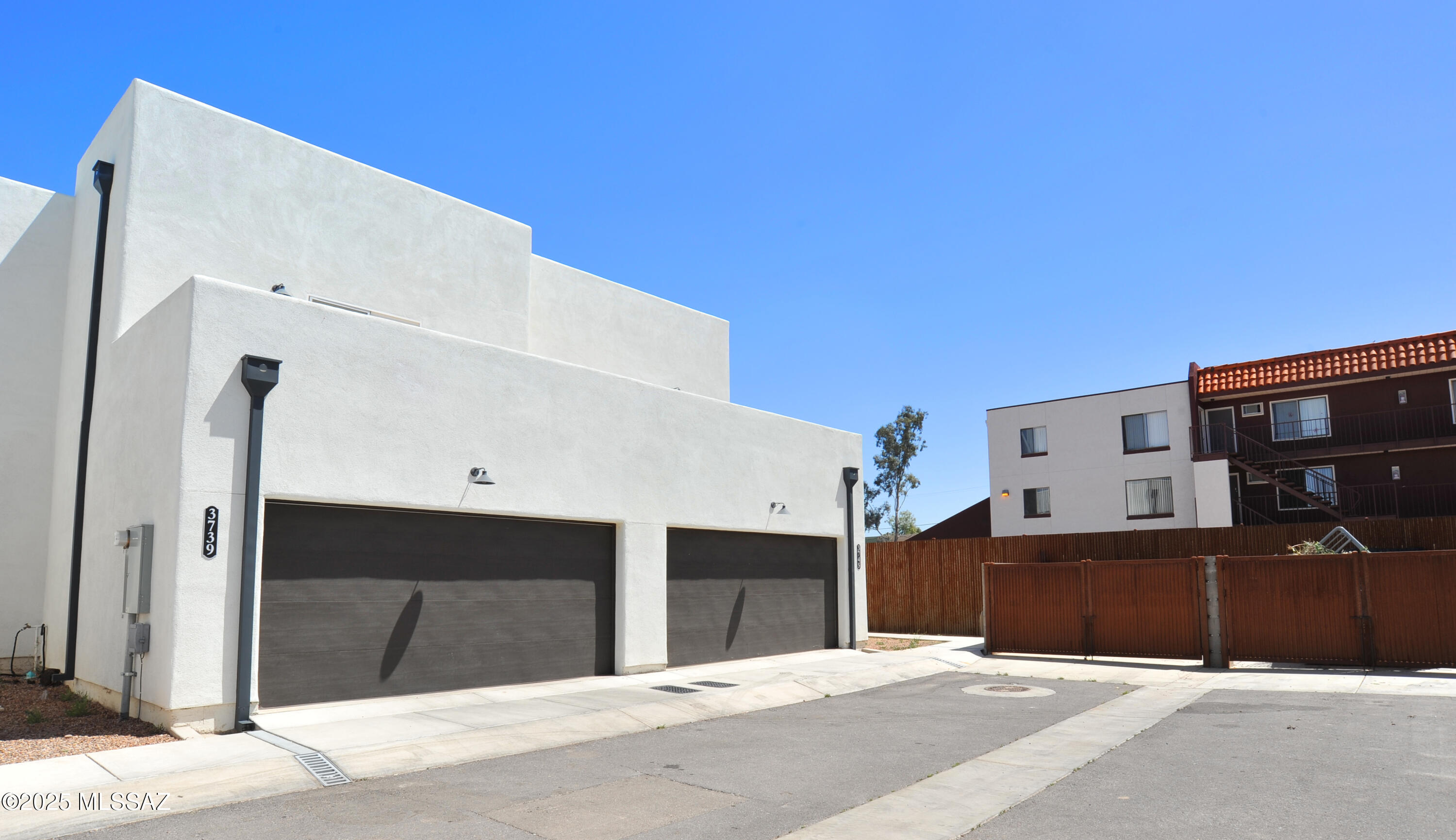 3727 E Mondego Court