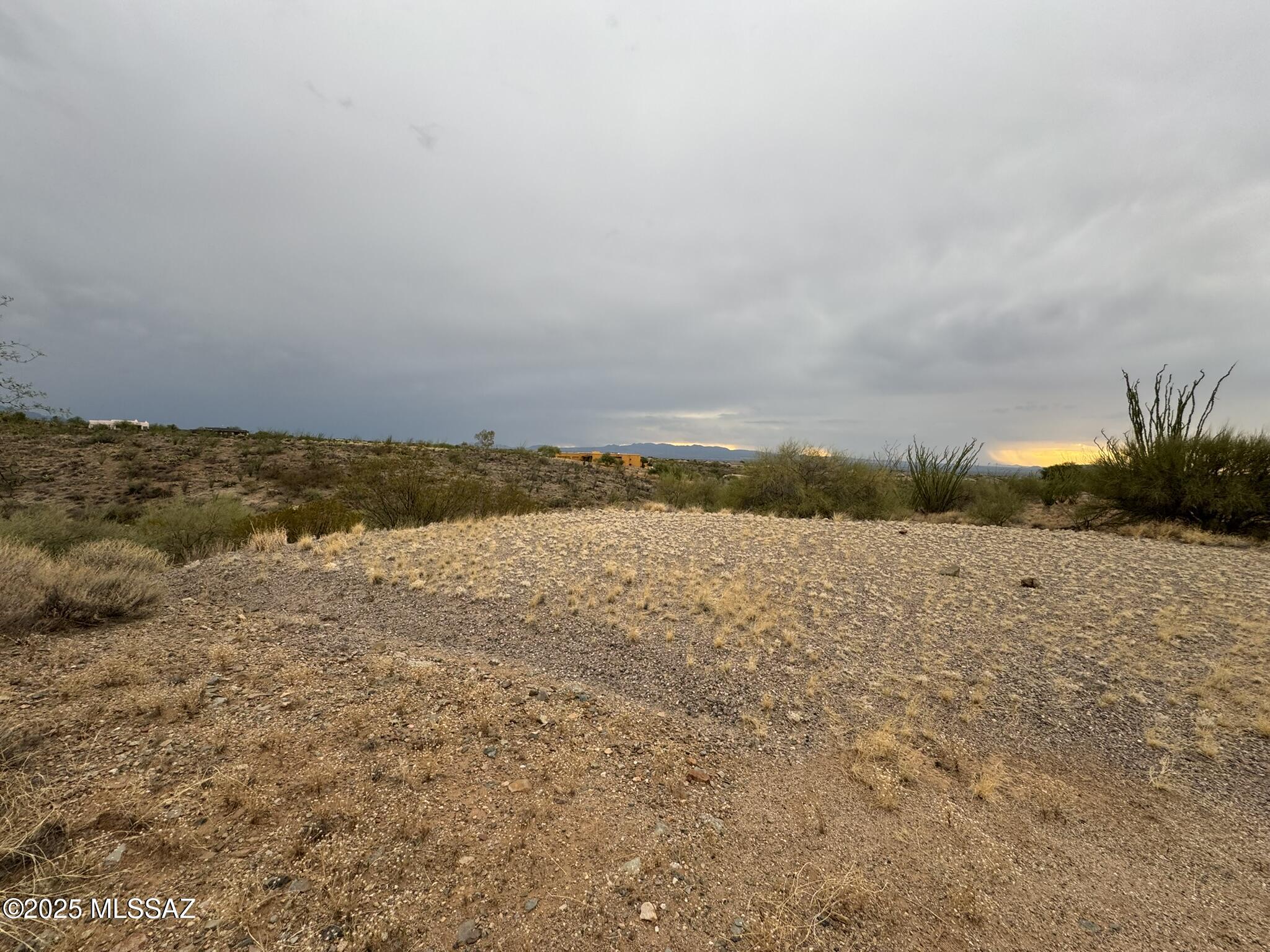 New Tucson Unit NO. 6 (1-75) - Land