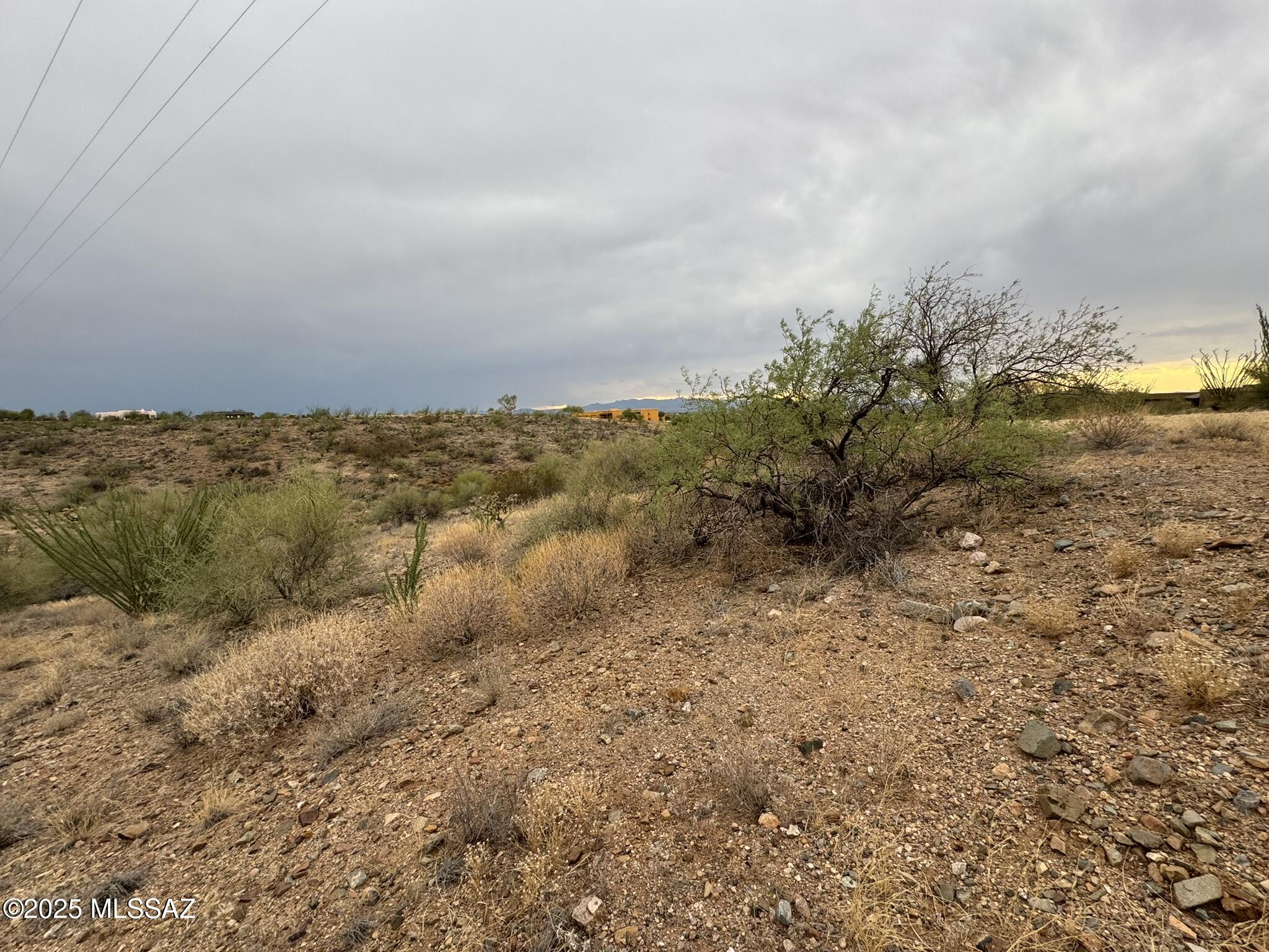 New Tucson Unit NO. 6 (1-75) - Land