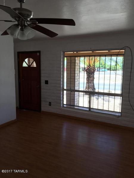 Casas Adobes Park (1-93) - Residential Lease