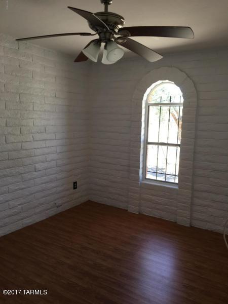 Casas Adobes Park (1-93) - Residential Lease