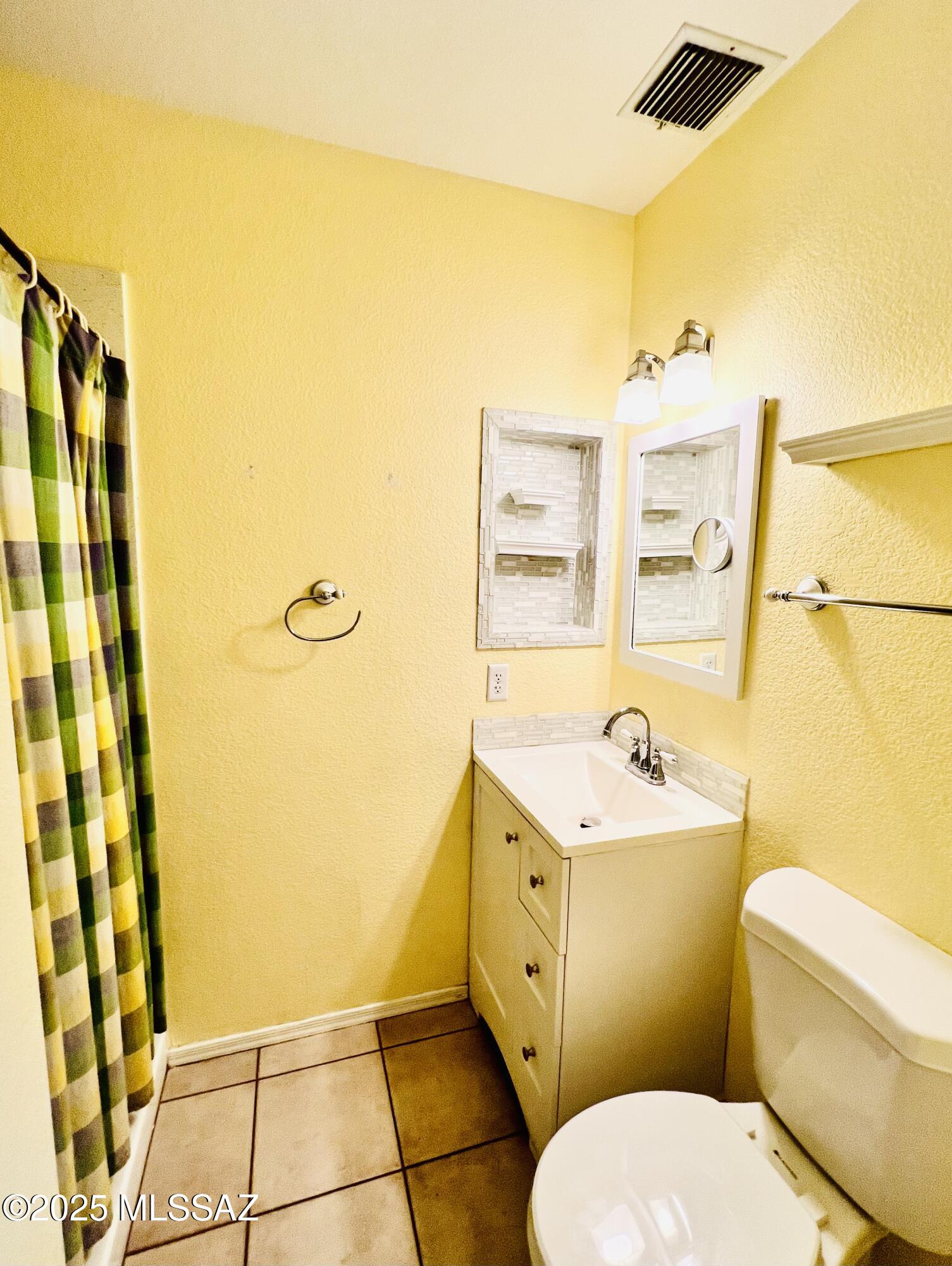 1493 W Sunset Ridge Place