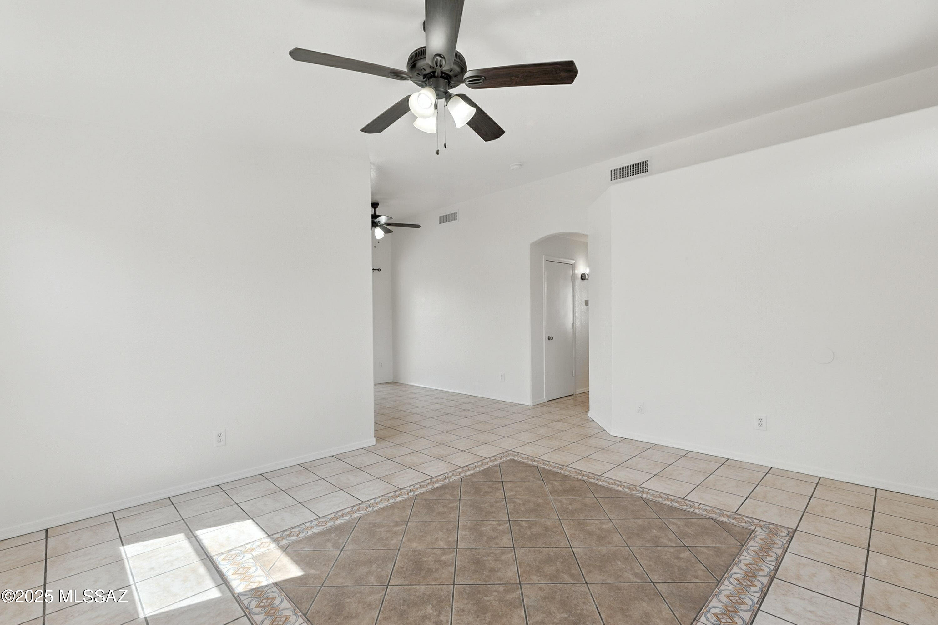 1839 W Horn Mesa Place