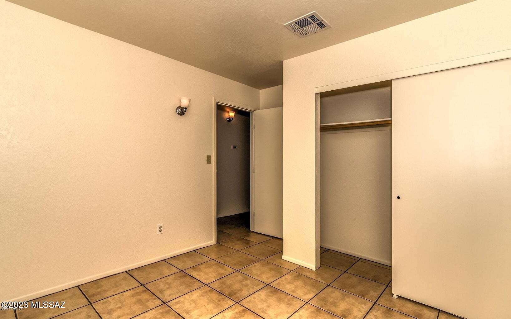 New Tucson Unit NO. 21 (1-62) - Residential