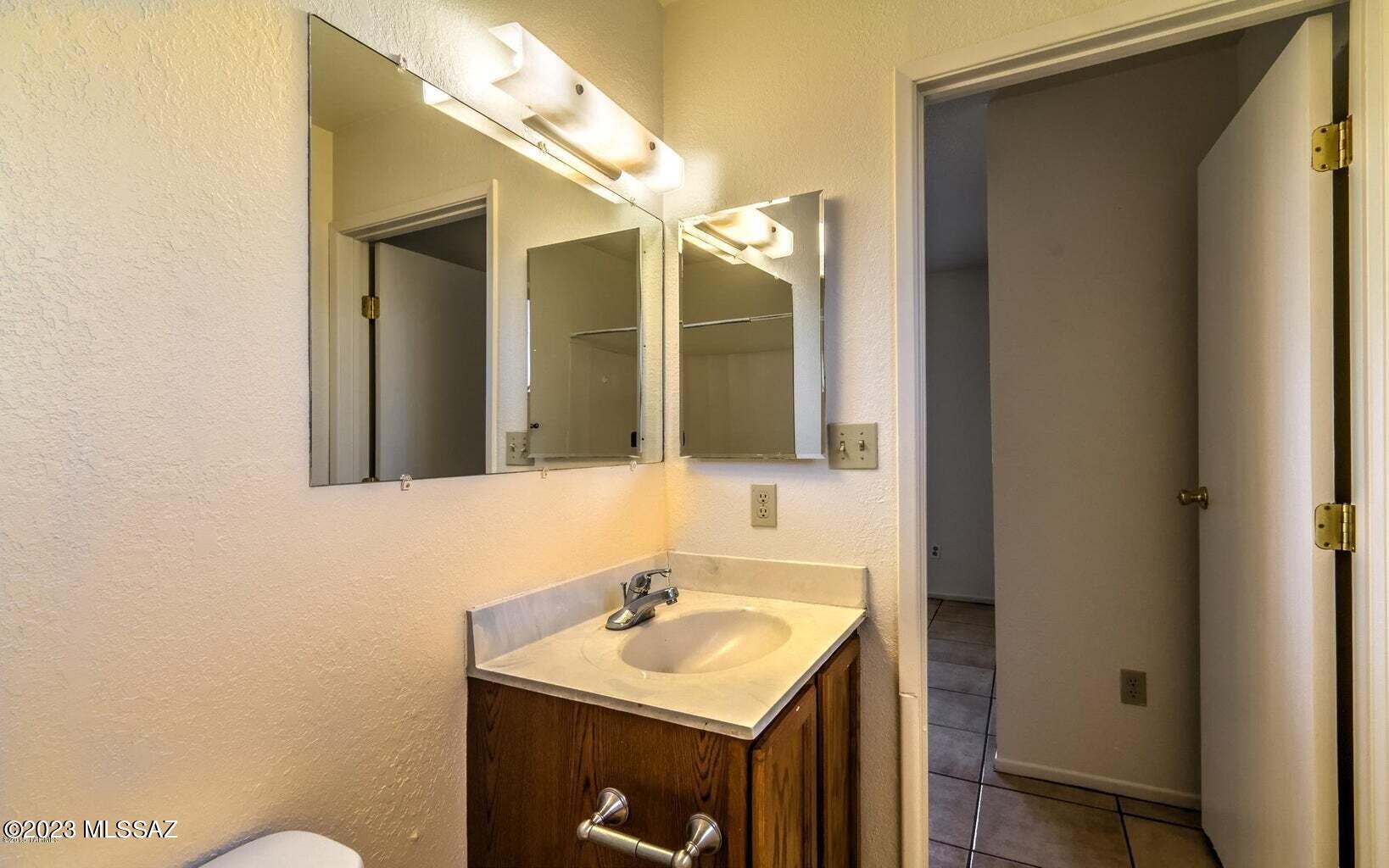 New Tucson Unit NO. 21 (1-62) - Residential