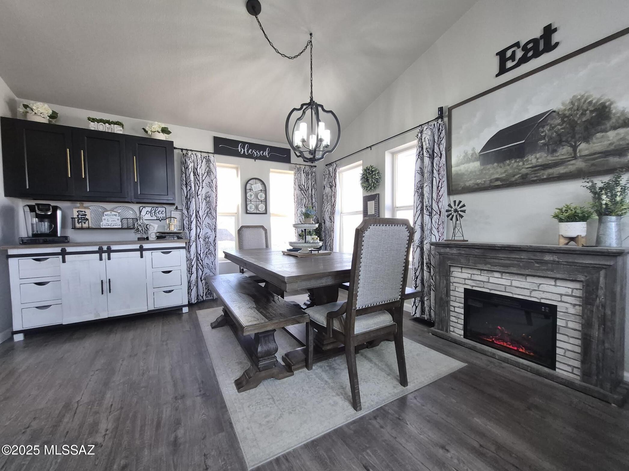 13574 E Yorkie Place