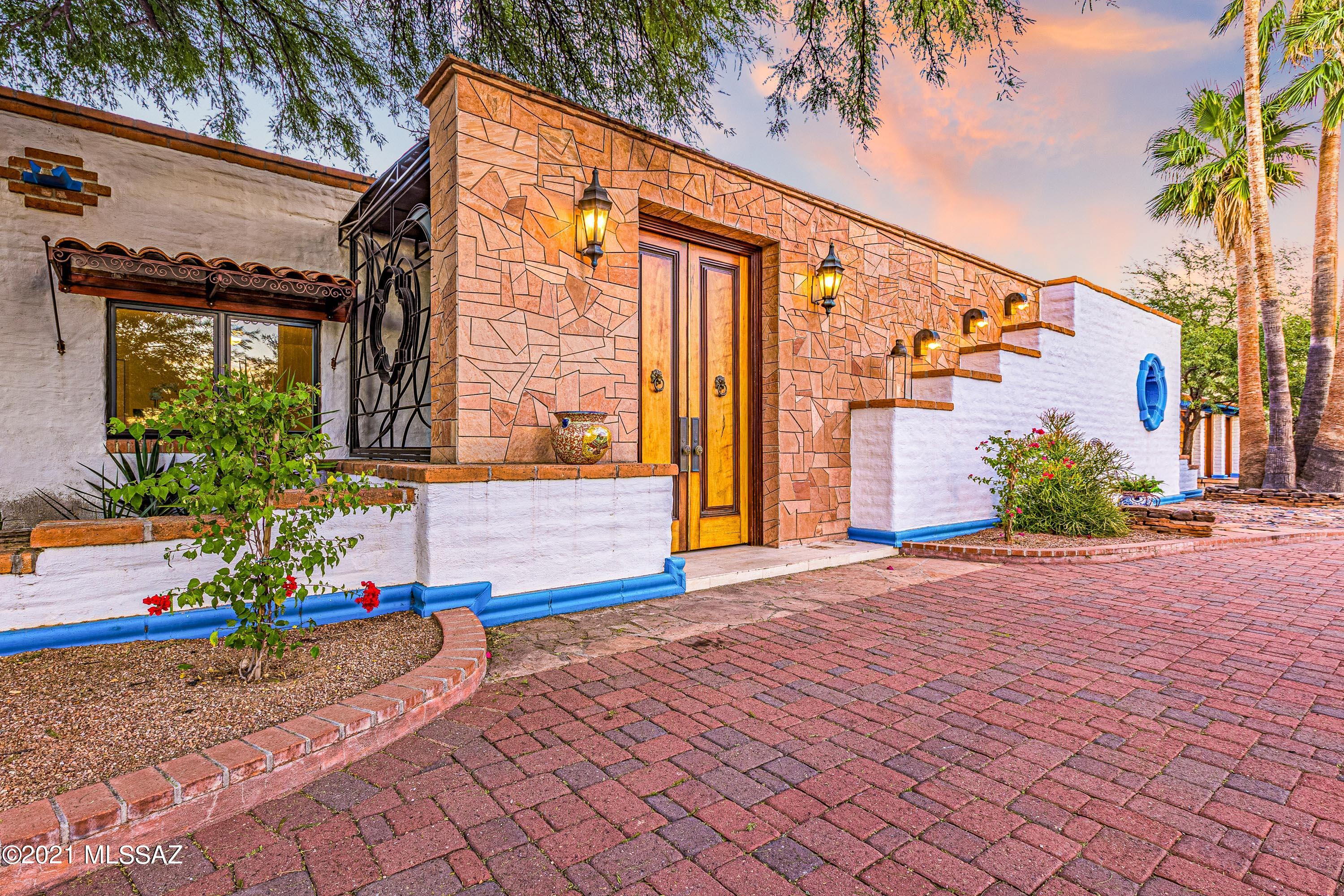 Casas Adobes Addition - Residential