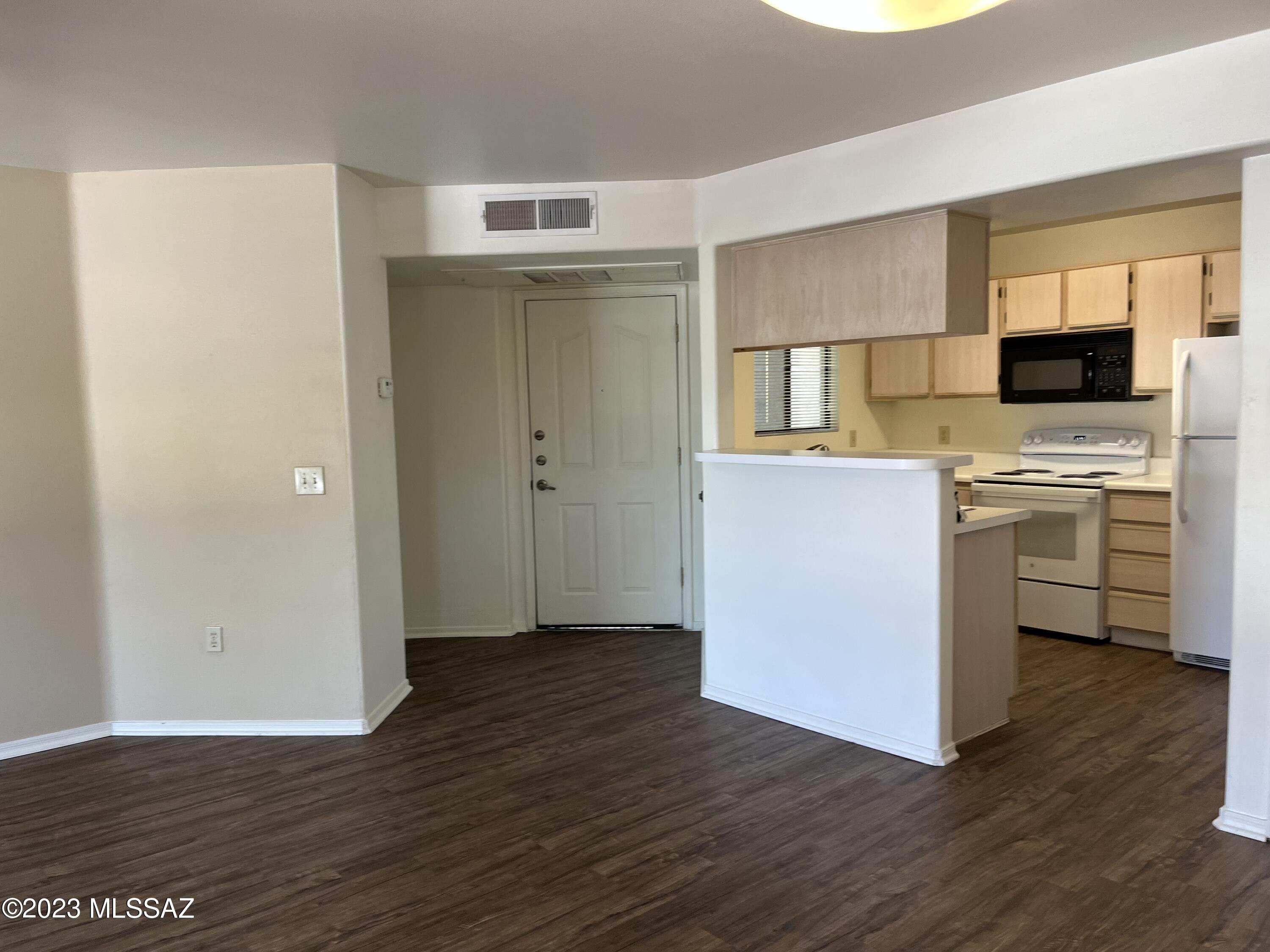 Veranda at Ventana Condominiums - Residential Lease